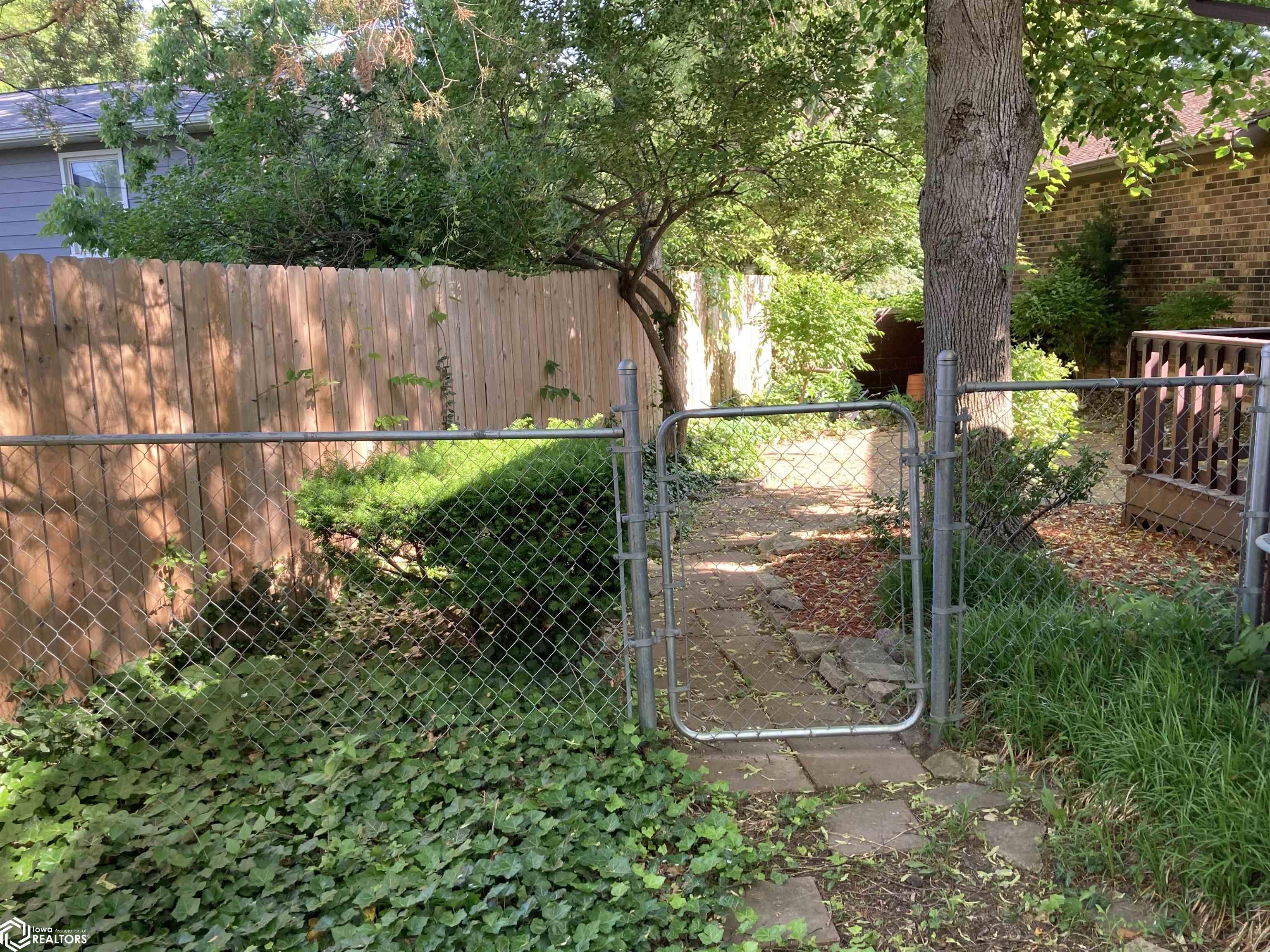 1 Golf Court, Burlington, Iowa image 32