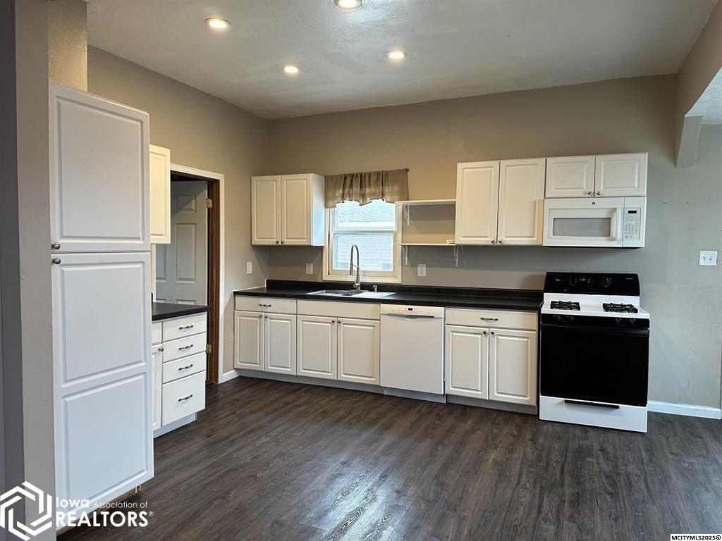 107 8th Street, Northwood, Iowa image 2