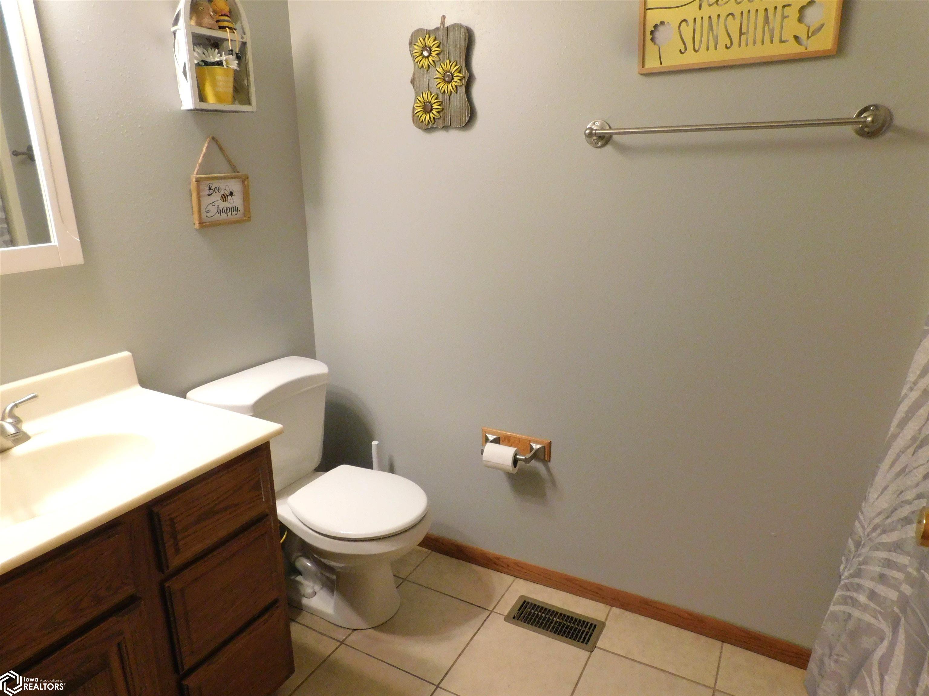 2201 Bel Aire Drive, Denison, Iowa image 11