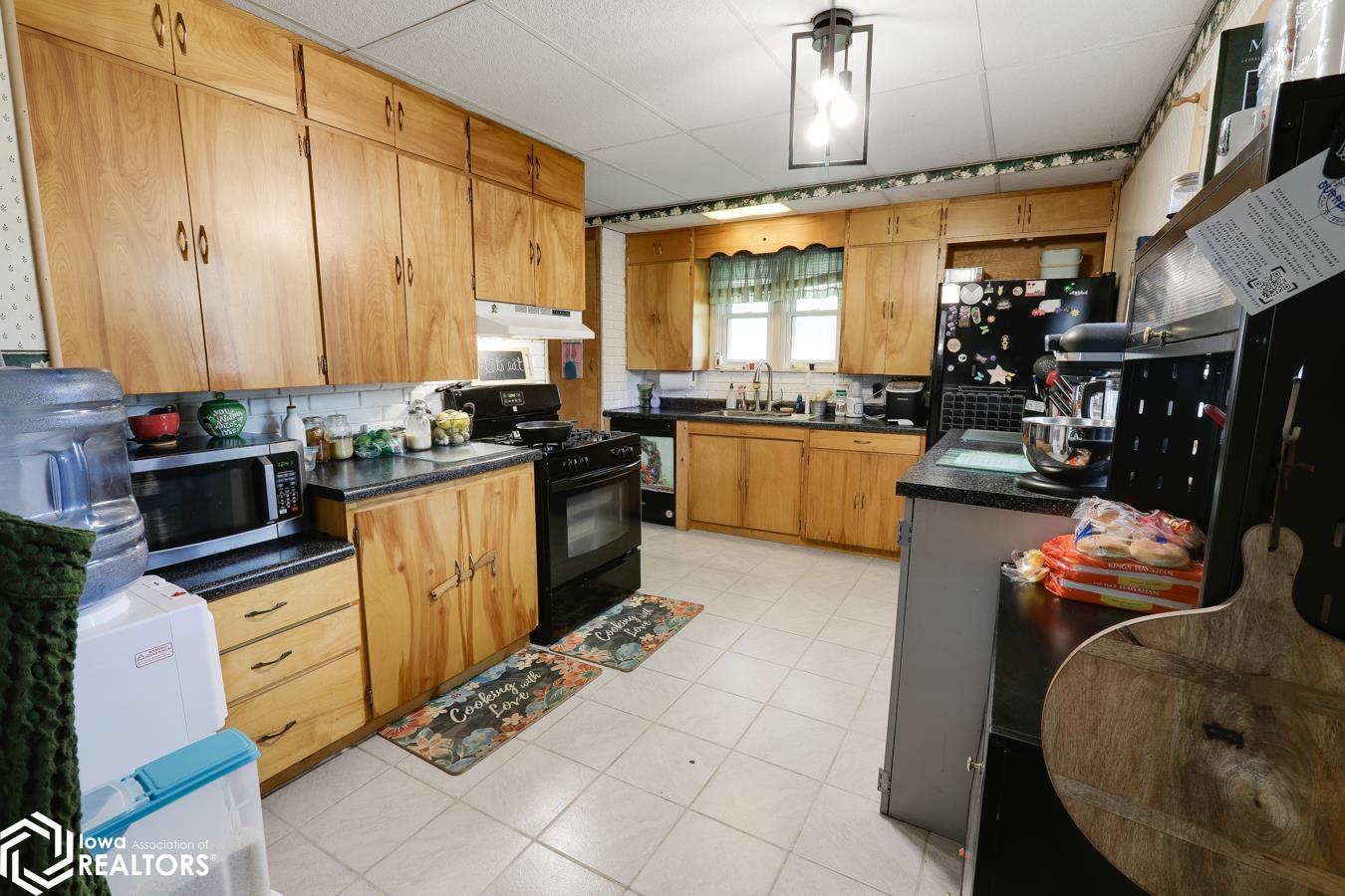 540 A Avenue, Albia, Iowa image 14