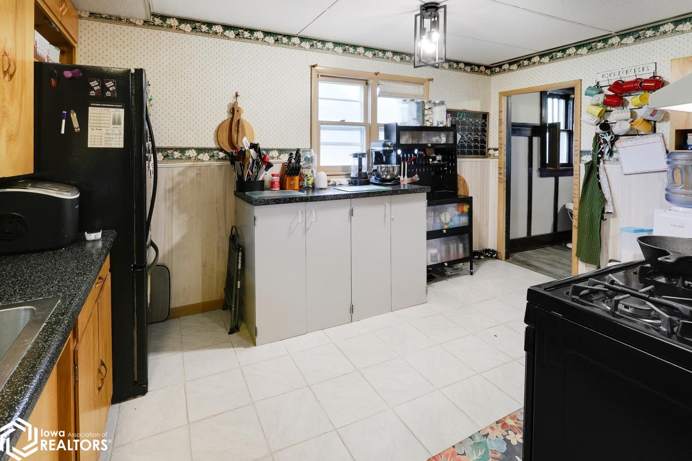 540 A Avenue, Albia, Iowa image 16