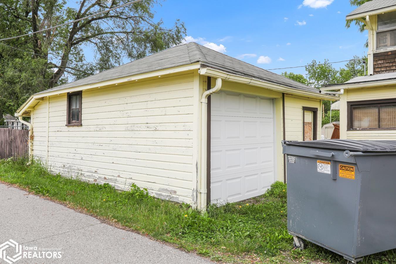 540 A Avenue, Albia, Iowa image 4