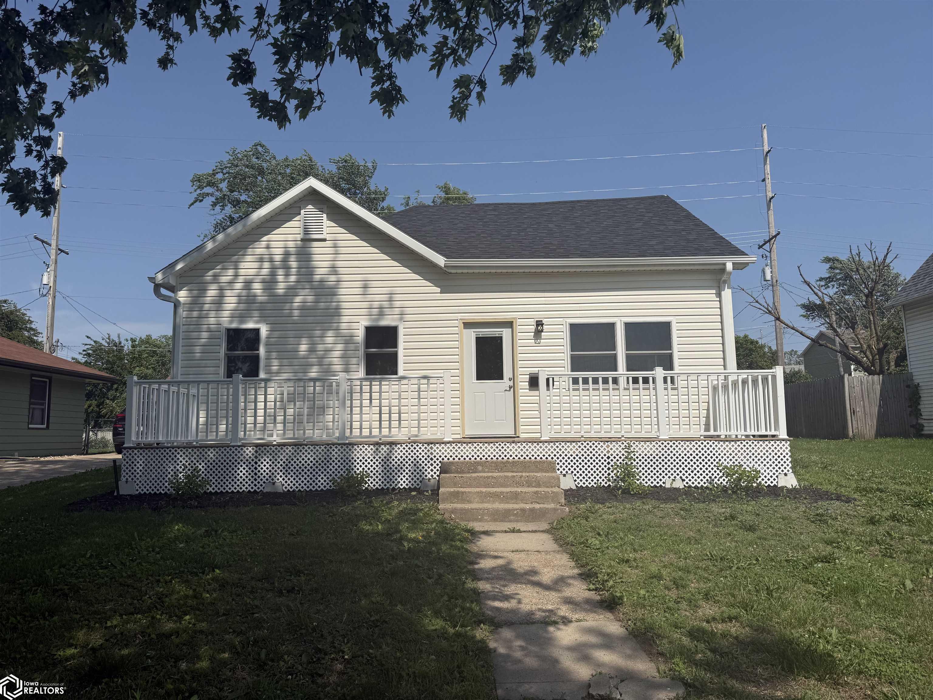 305 N Walnut Street, Creston, Iowa image 1