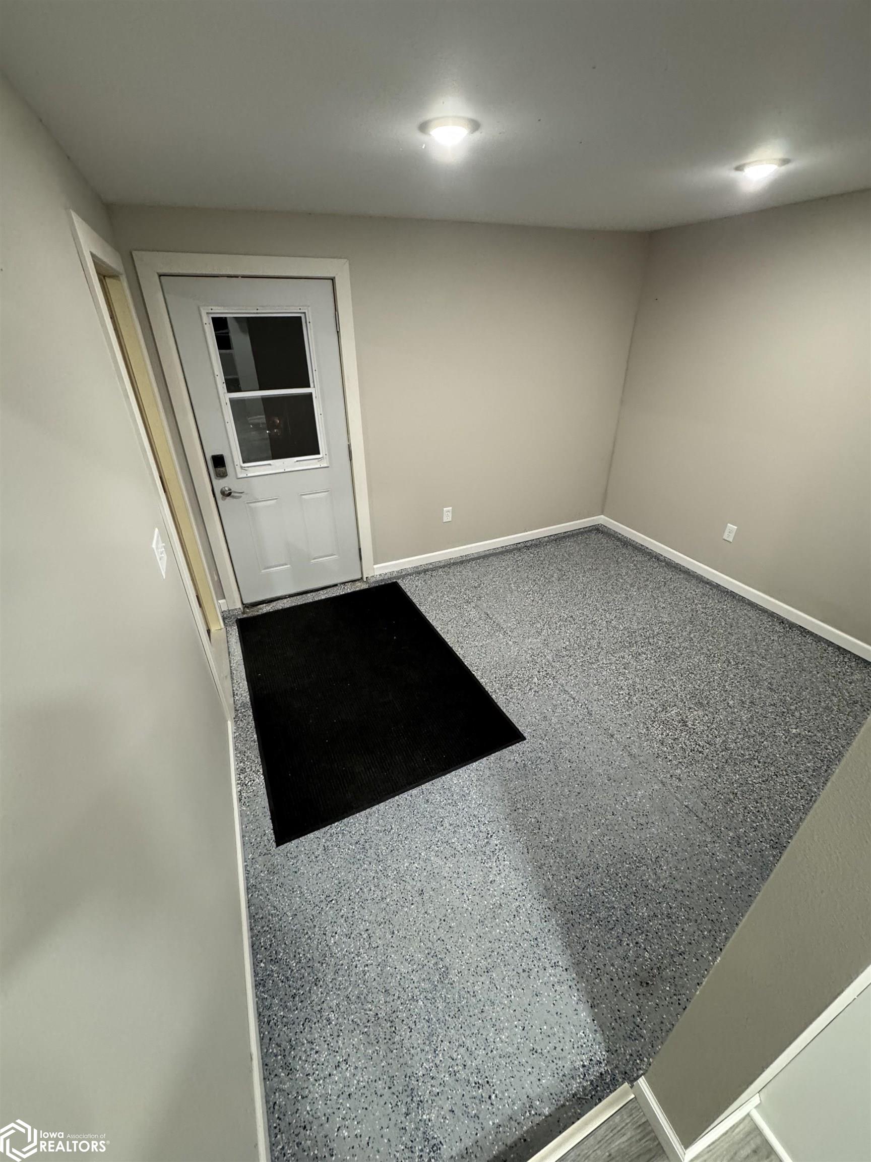 305 N Walnut Street, Creston, Iowa image 10