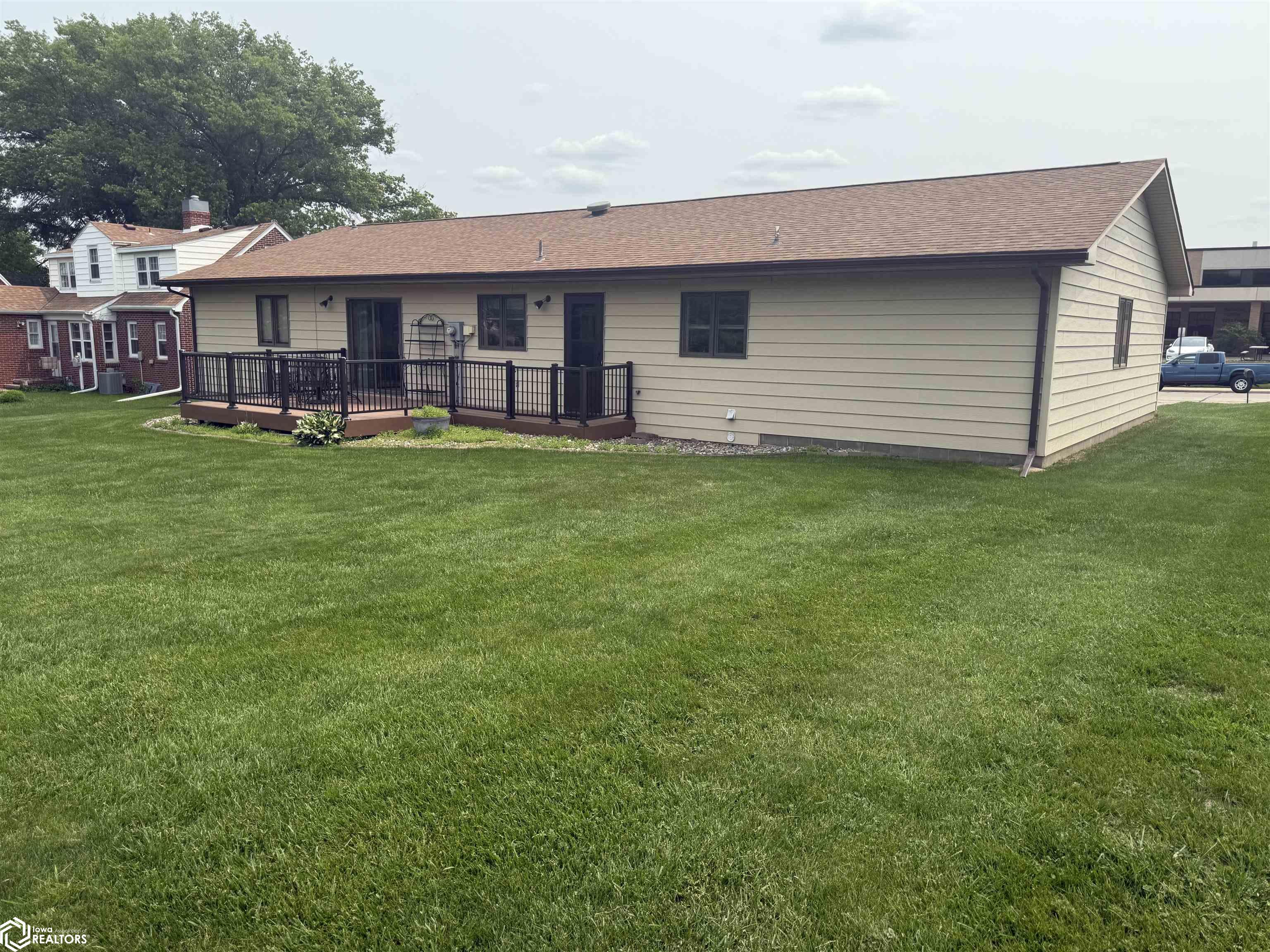 1216 Garfield Avenue, Harlan, Iowa image 3