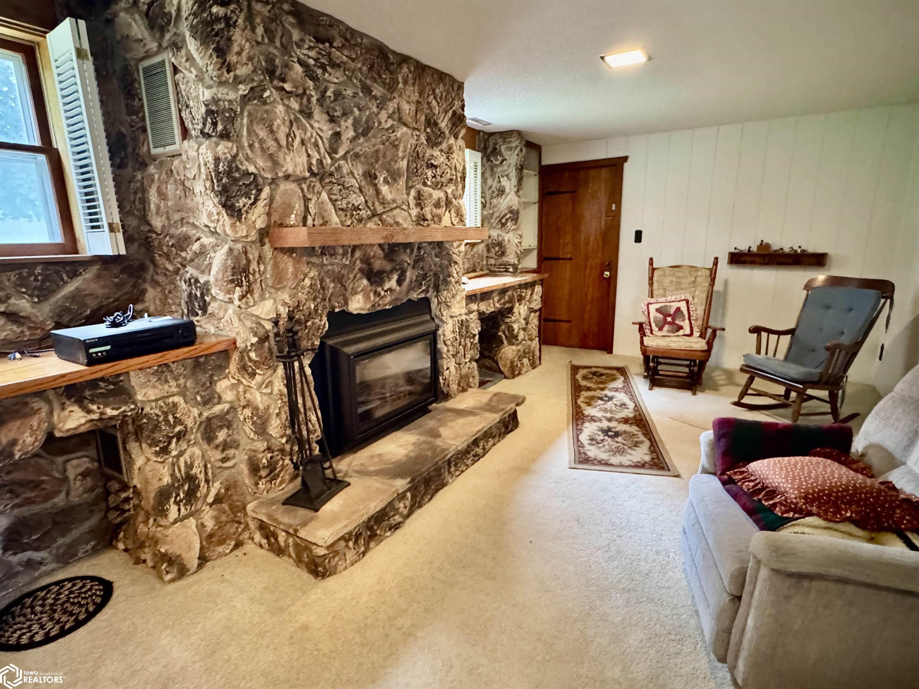 19 Sunset View Dr, Clear Lake, Iowa image 12