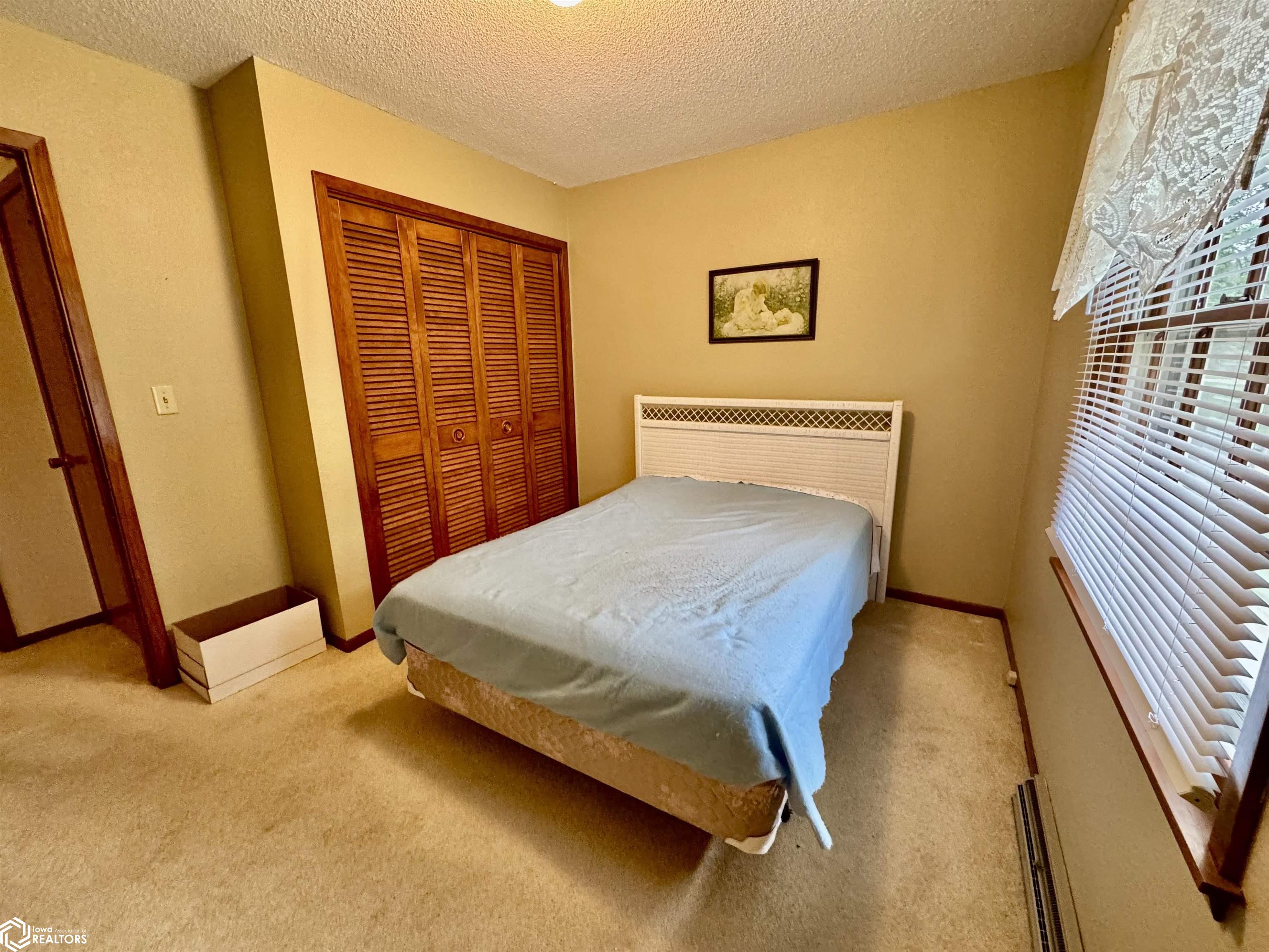 19 Sunset View Dr, Clear Lake, Iowa image 9