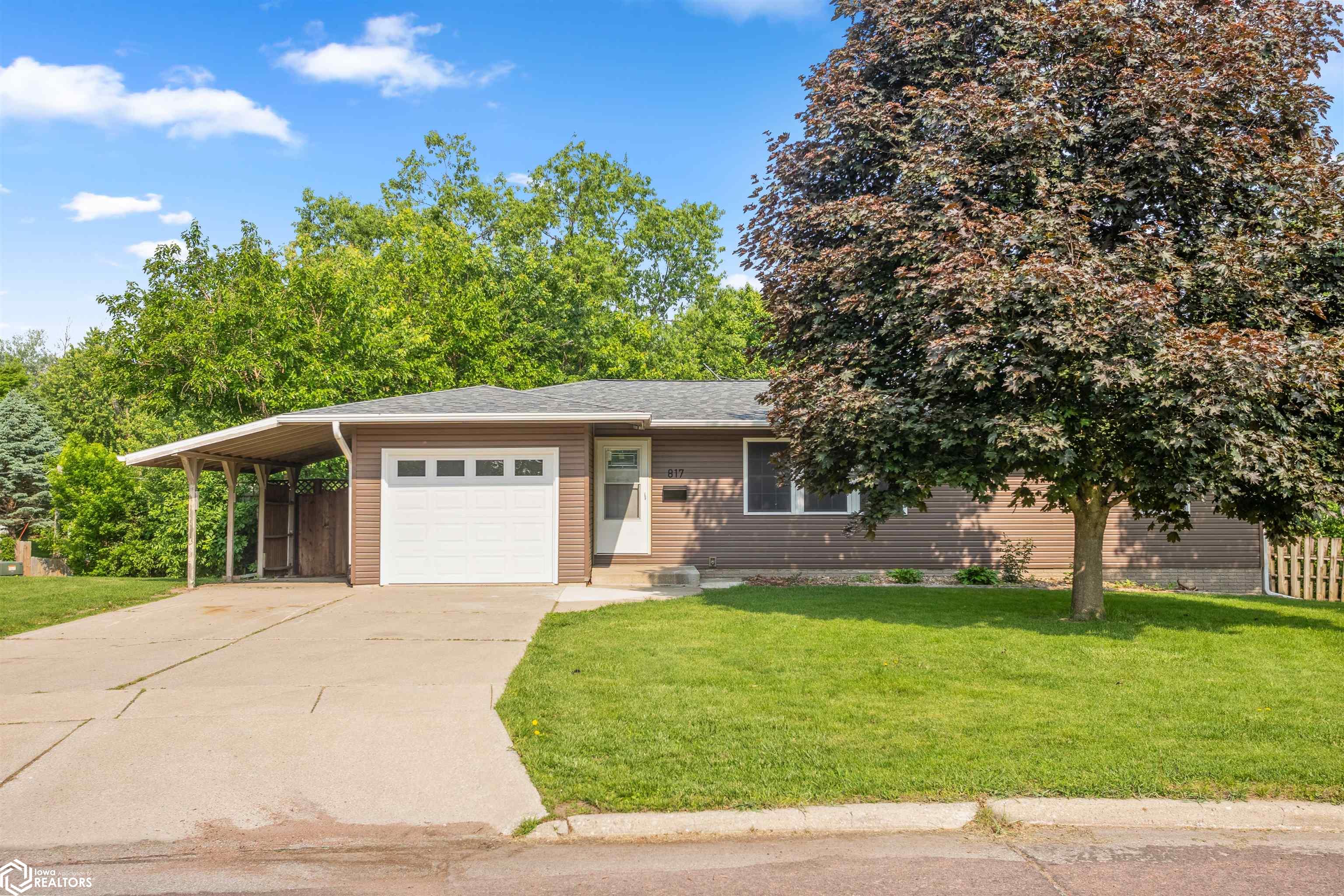 817 Roberts Terrace, Marshalltown, Iowa image 1