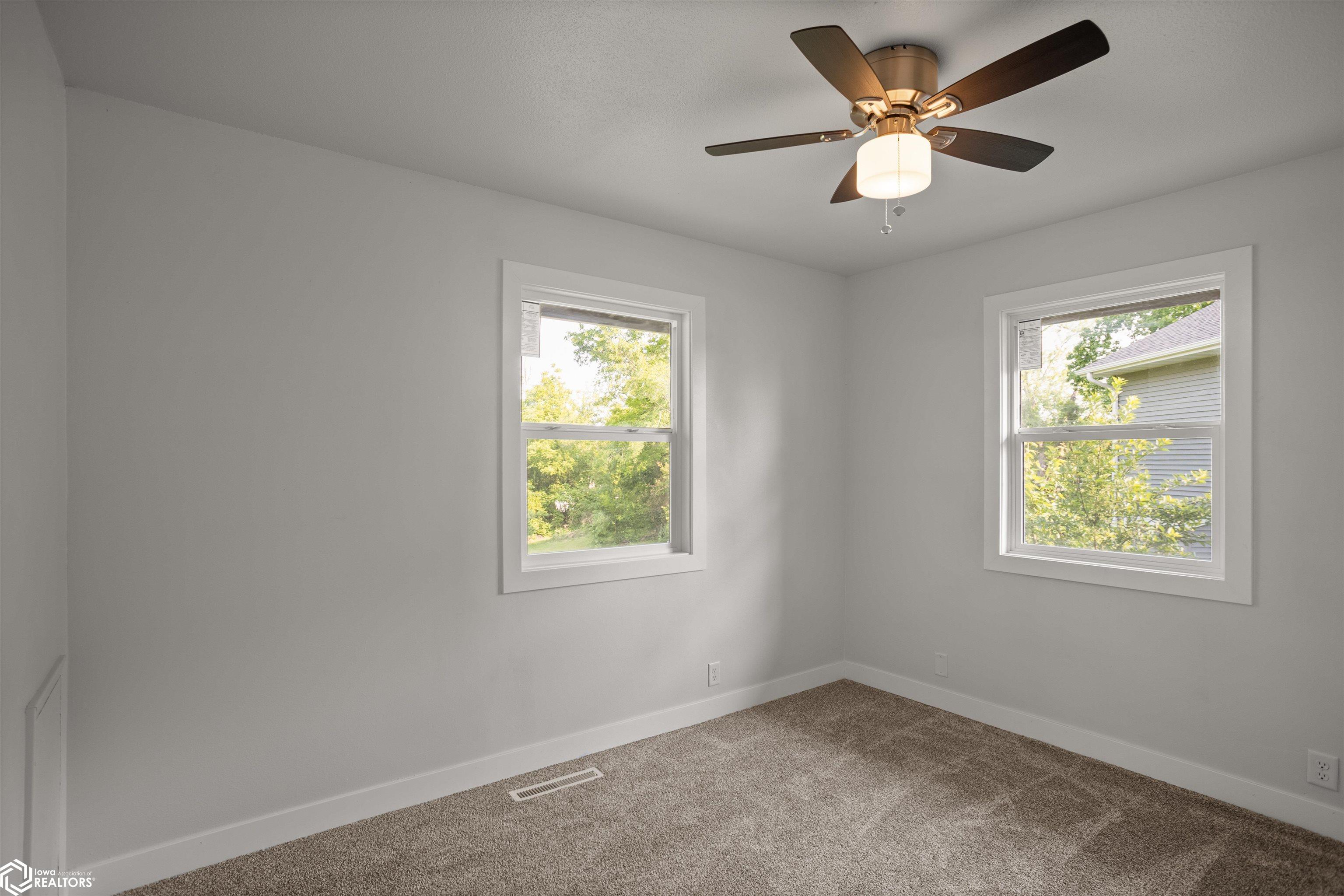 817 Roberts Terrace, Marshalltown, Iowa image 18