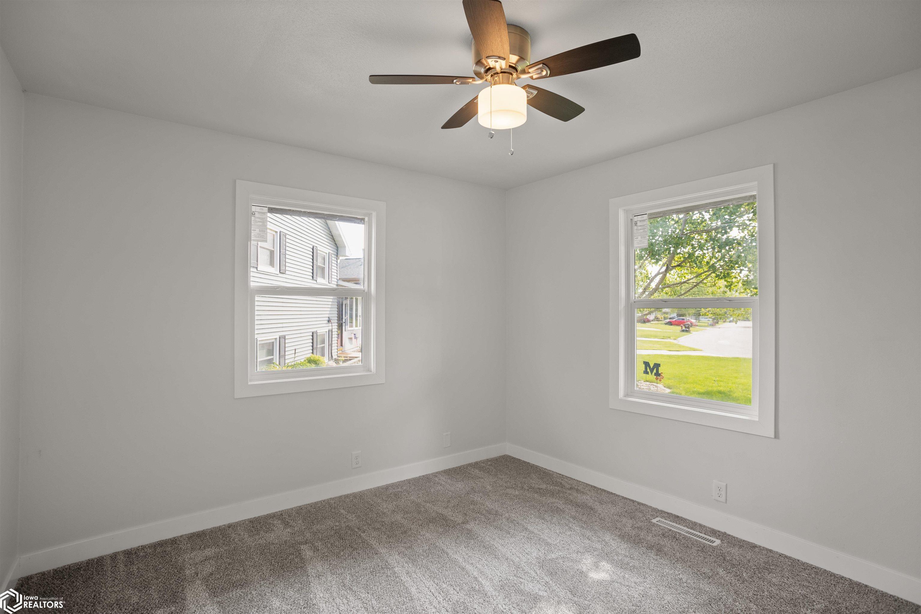 817 Roberts Terrace, Marshalltown, Iowa image 21