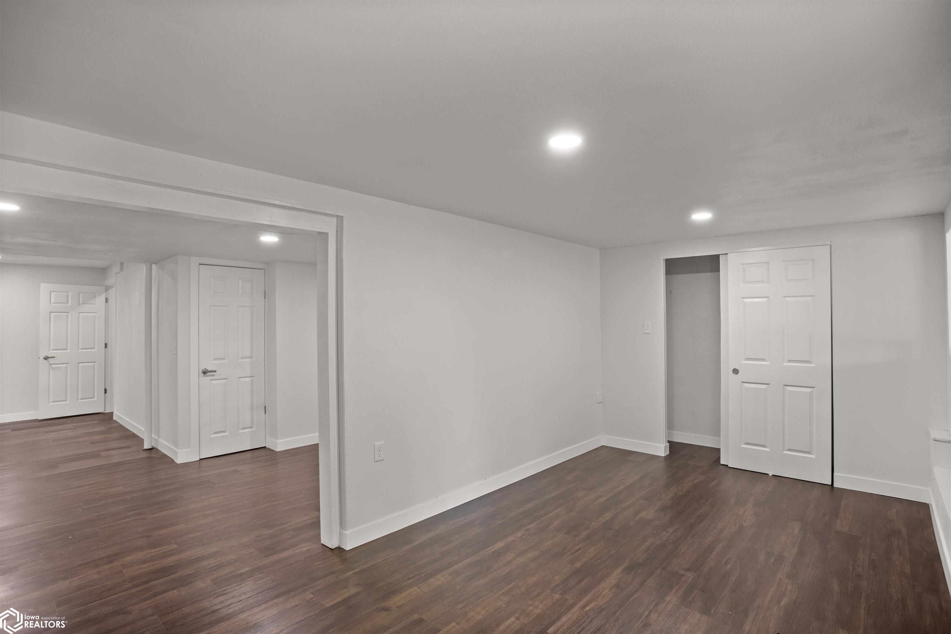 817 Roberts Terrace, Marshalltown, Iowa image 29