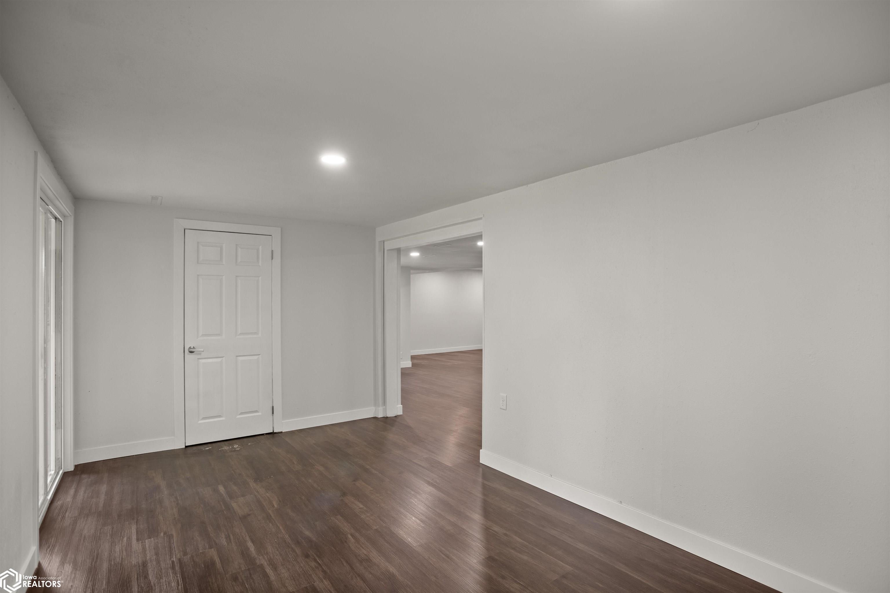 817 Roberts Terrace, Marshalltown, Iowa image 30
