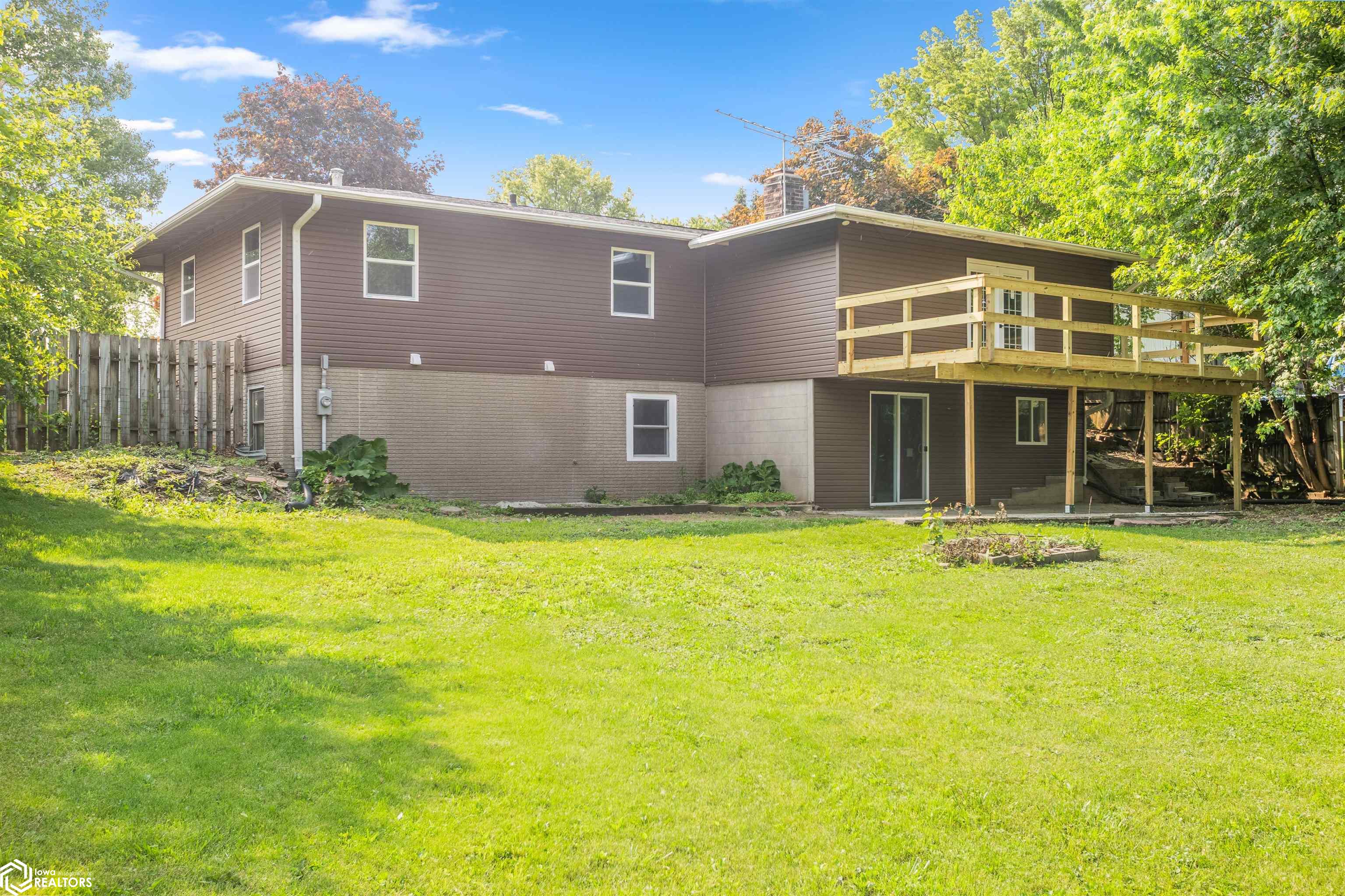 817 Roberts Terrace, Marshalltown, Iowa image 32