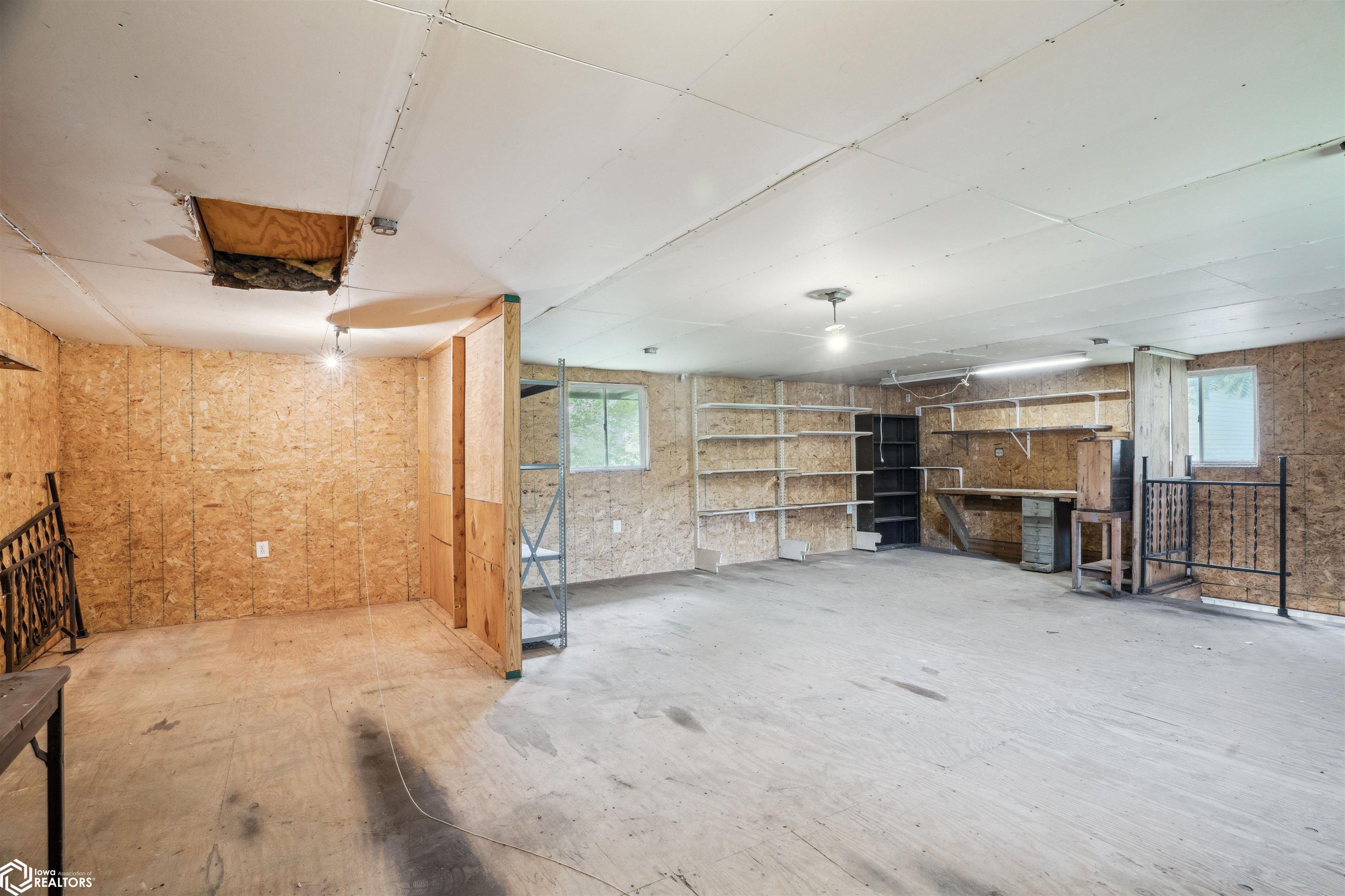 207 Franklin Street, Mount Pleasant, Iowa image 21
