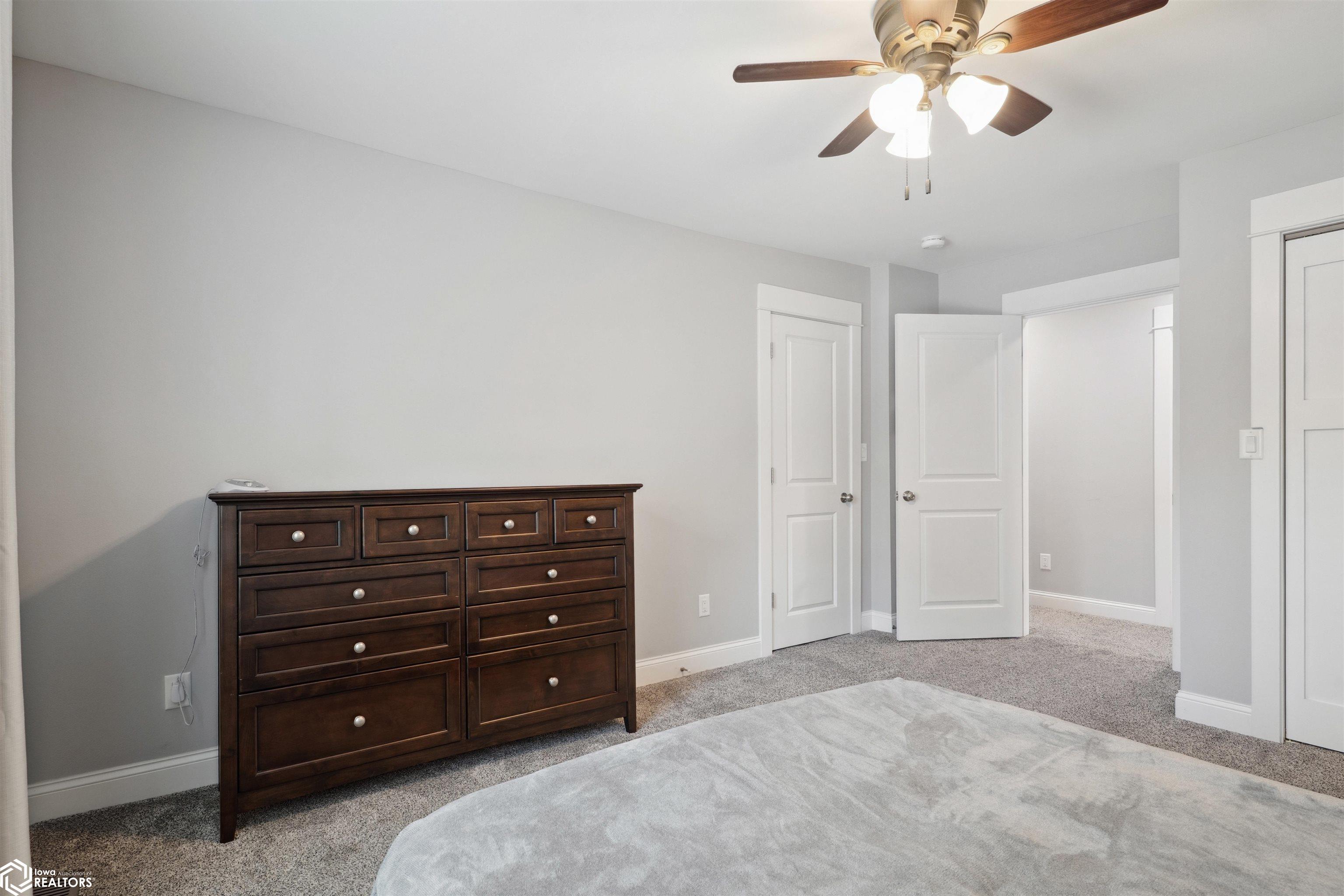 2068 Highland Avenue, Burlington, Iowa image 23