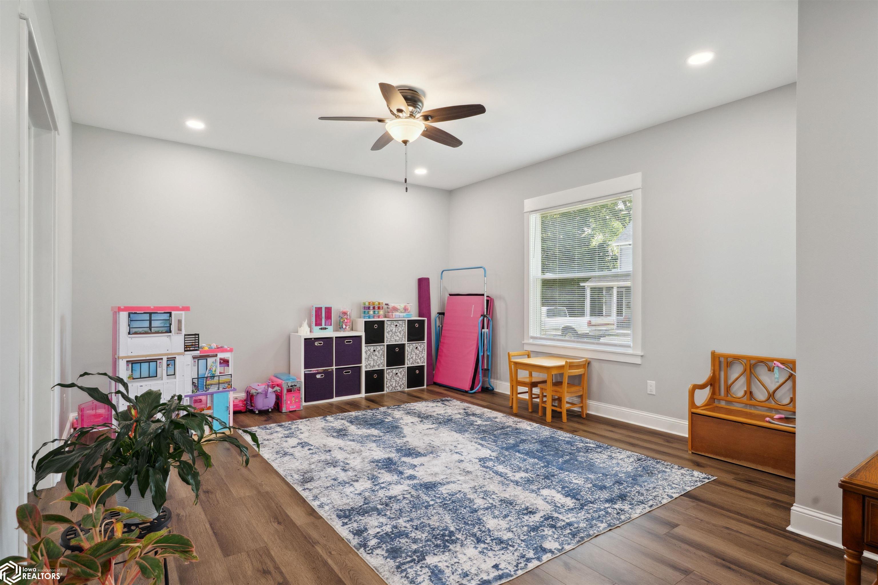 2068 Highland Avenue, Burlington, Iowa image 9