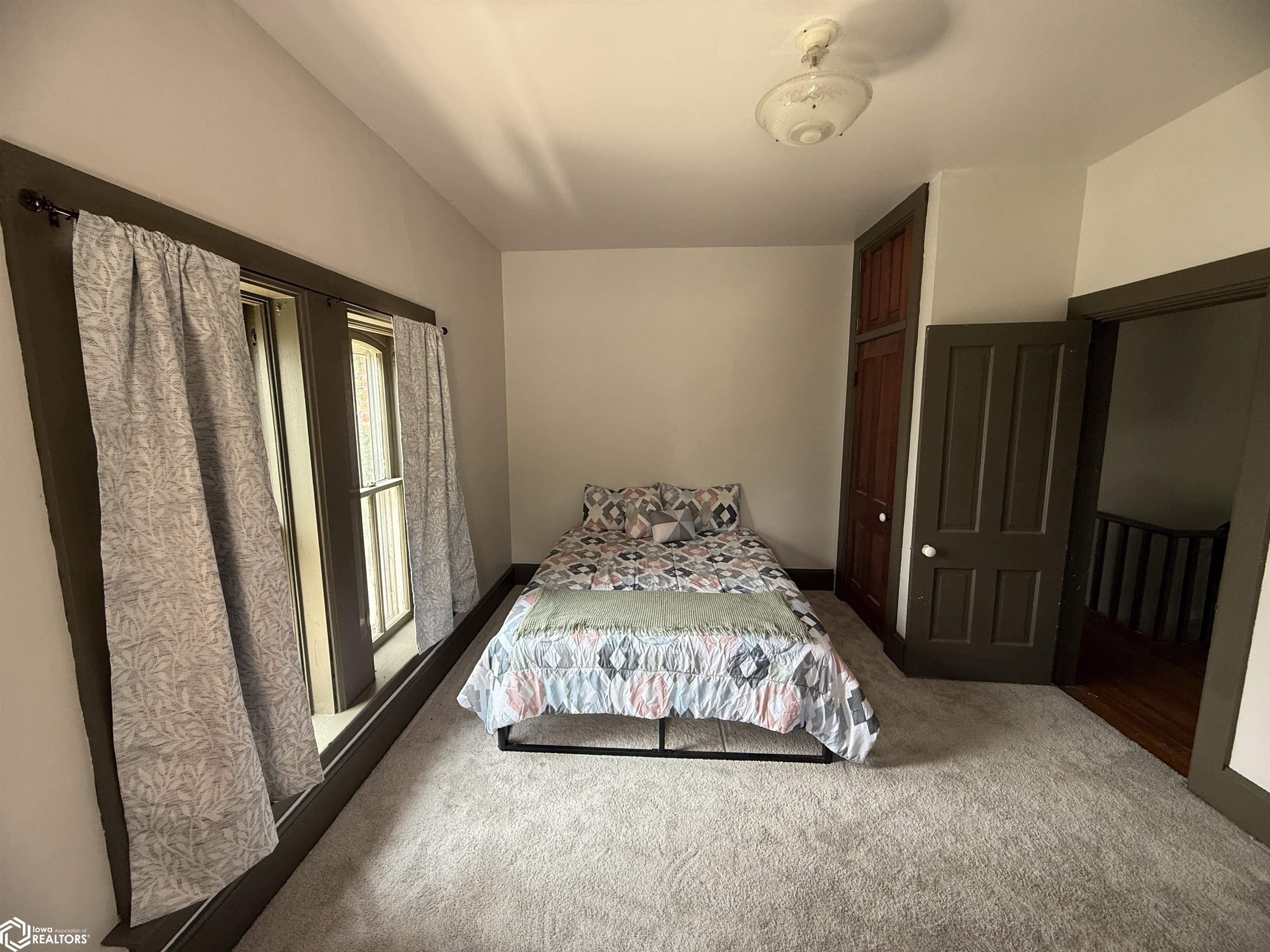 203 SW Mills Street, Greenfield, Iowa image 13