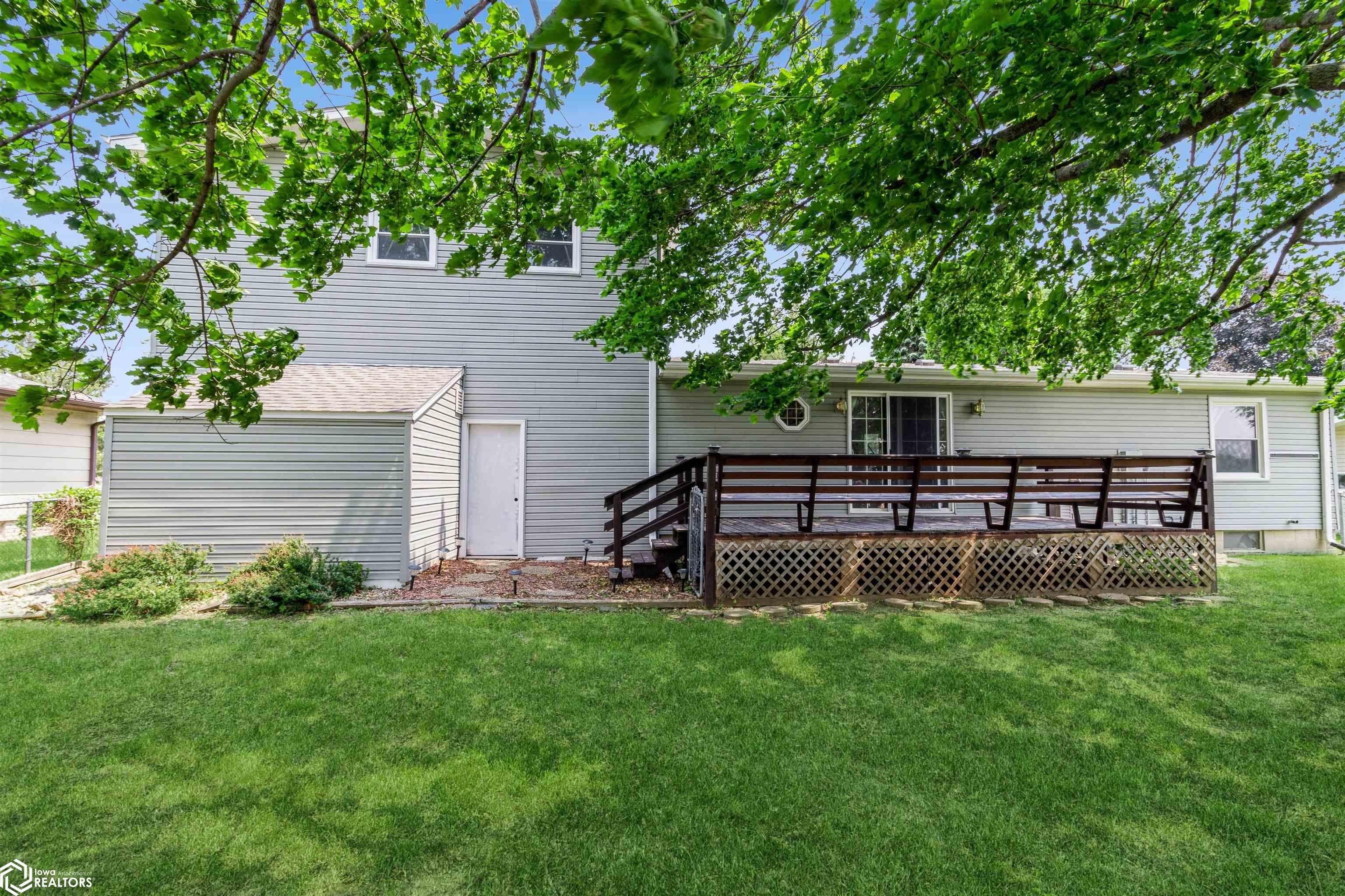 1606 3rd St Place, Eldora, Iowa image 4