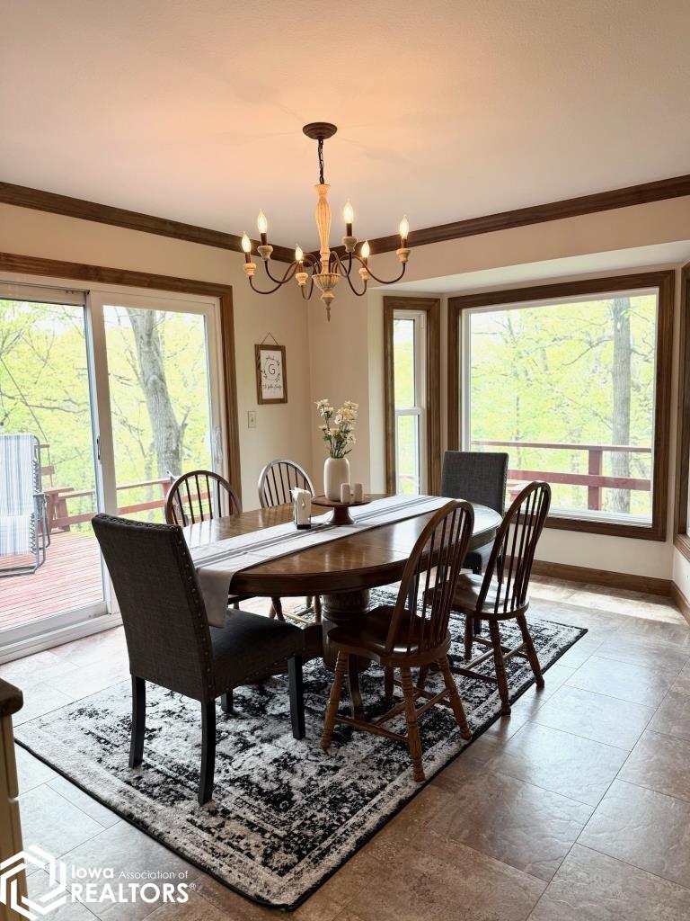 3015 Hickory Lane, Mount Pleasant, Iowa image 9