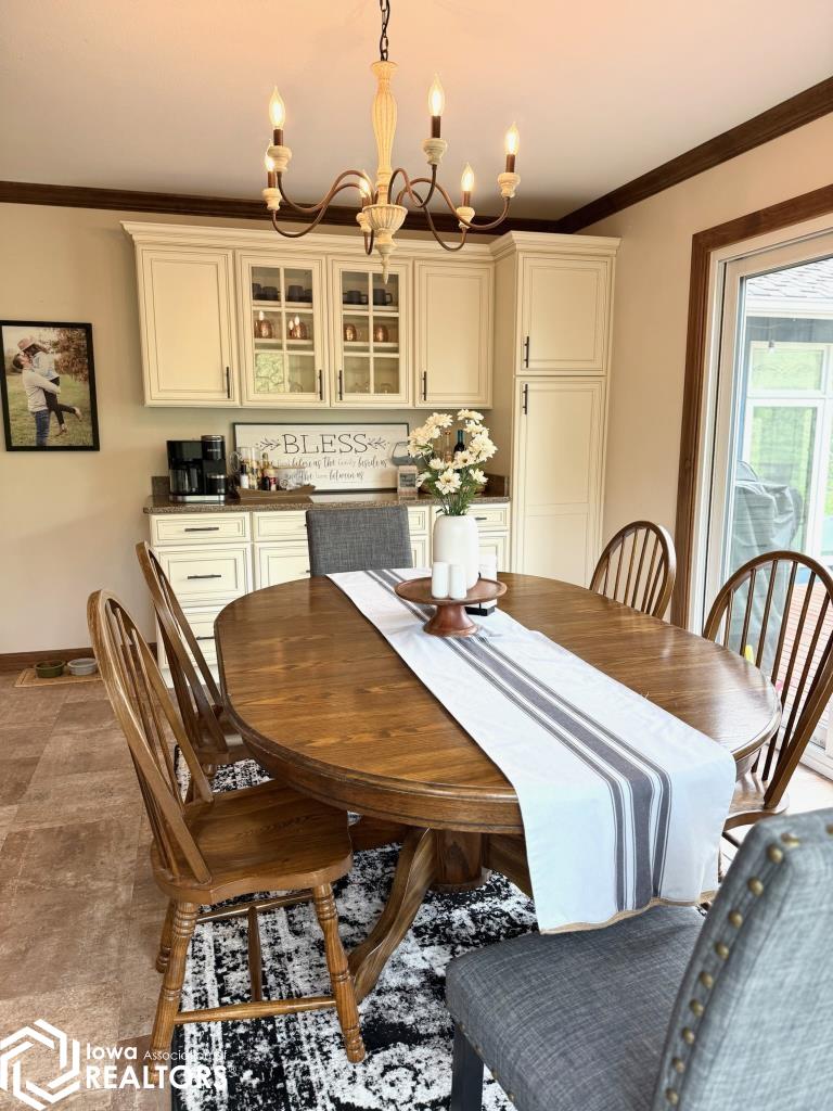 3015 Hickory Lane, Mount Pleasant, Iowa image 10