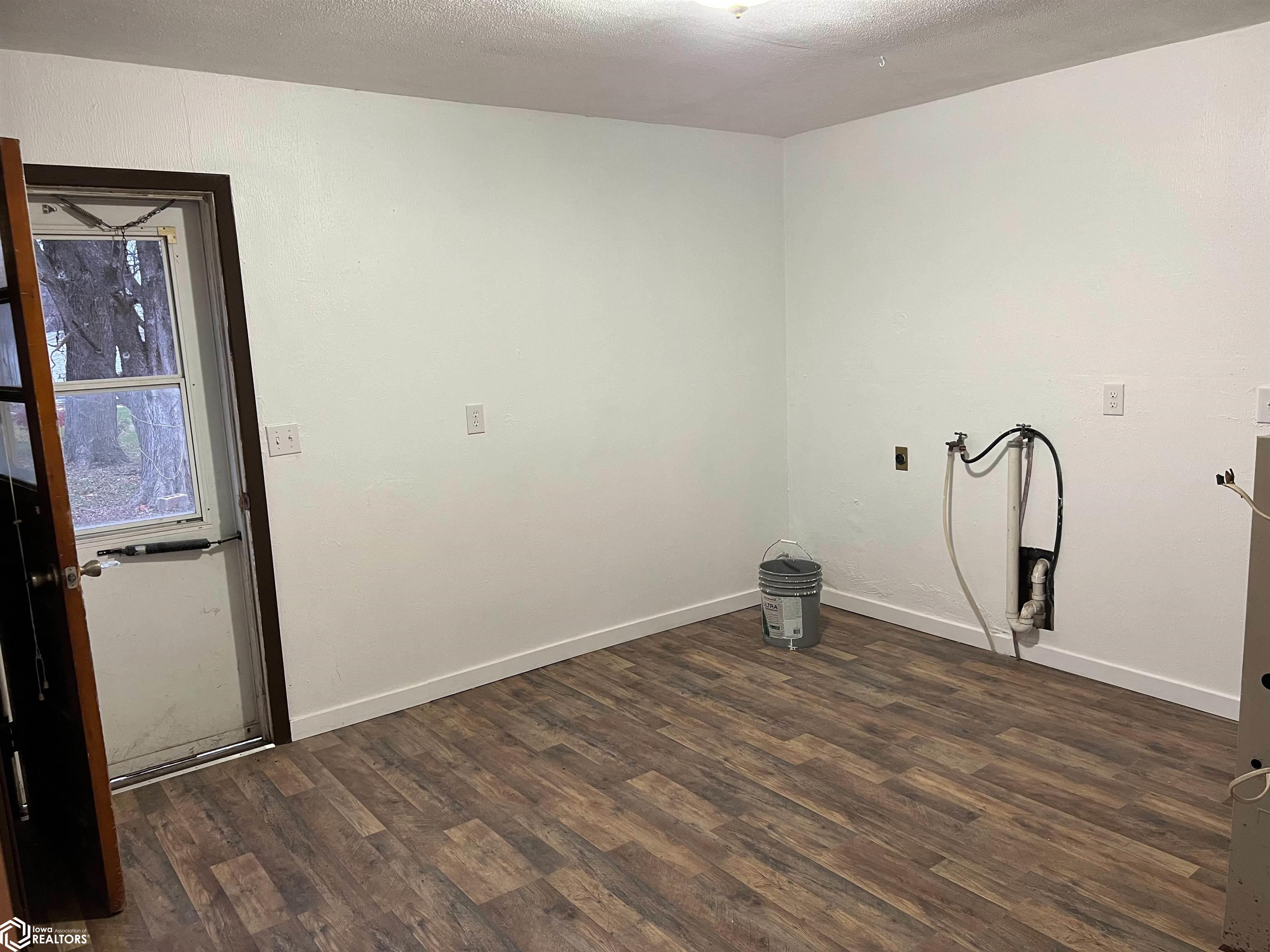 115 Pershing Avenue, Lincoln, Iowa image 9