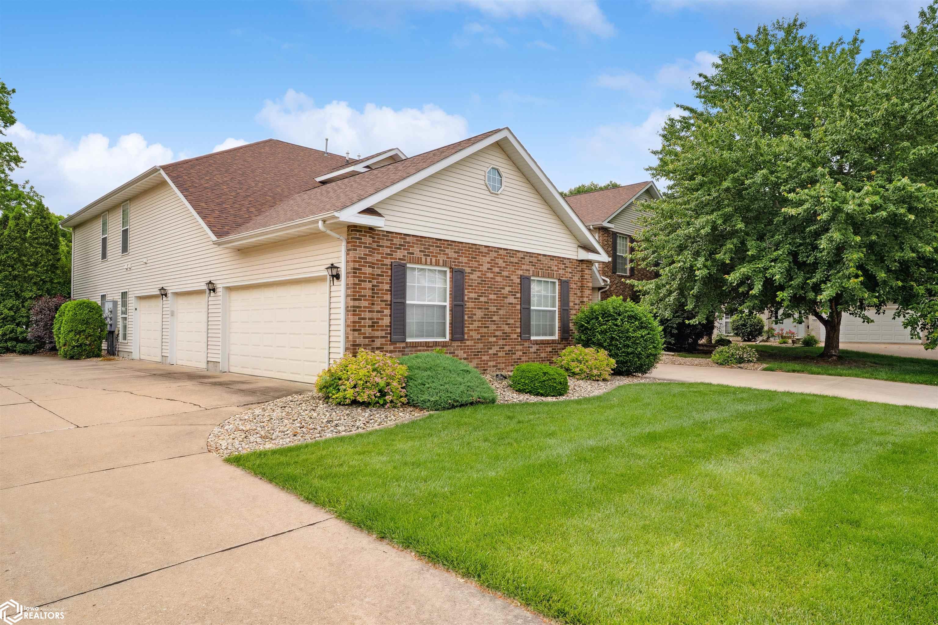 1408 Orchard Meadow Drive #D, Burlington, Iowa image 1