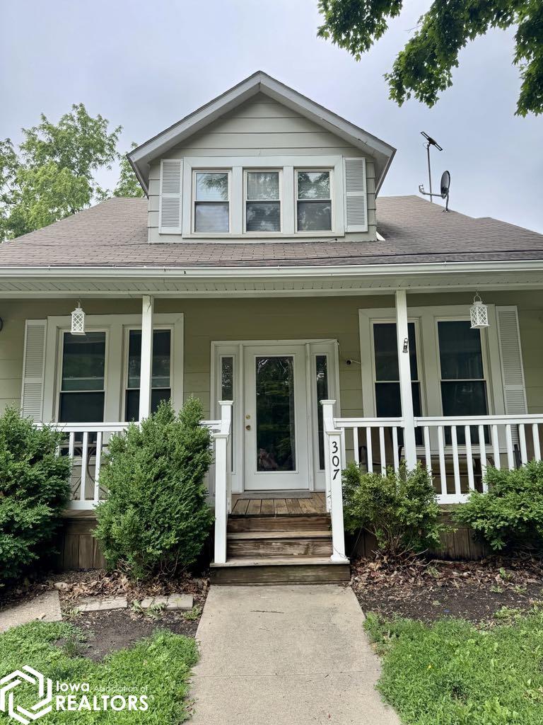 307 N Madison Street, Bloomfield, Iowa image 1