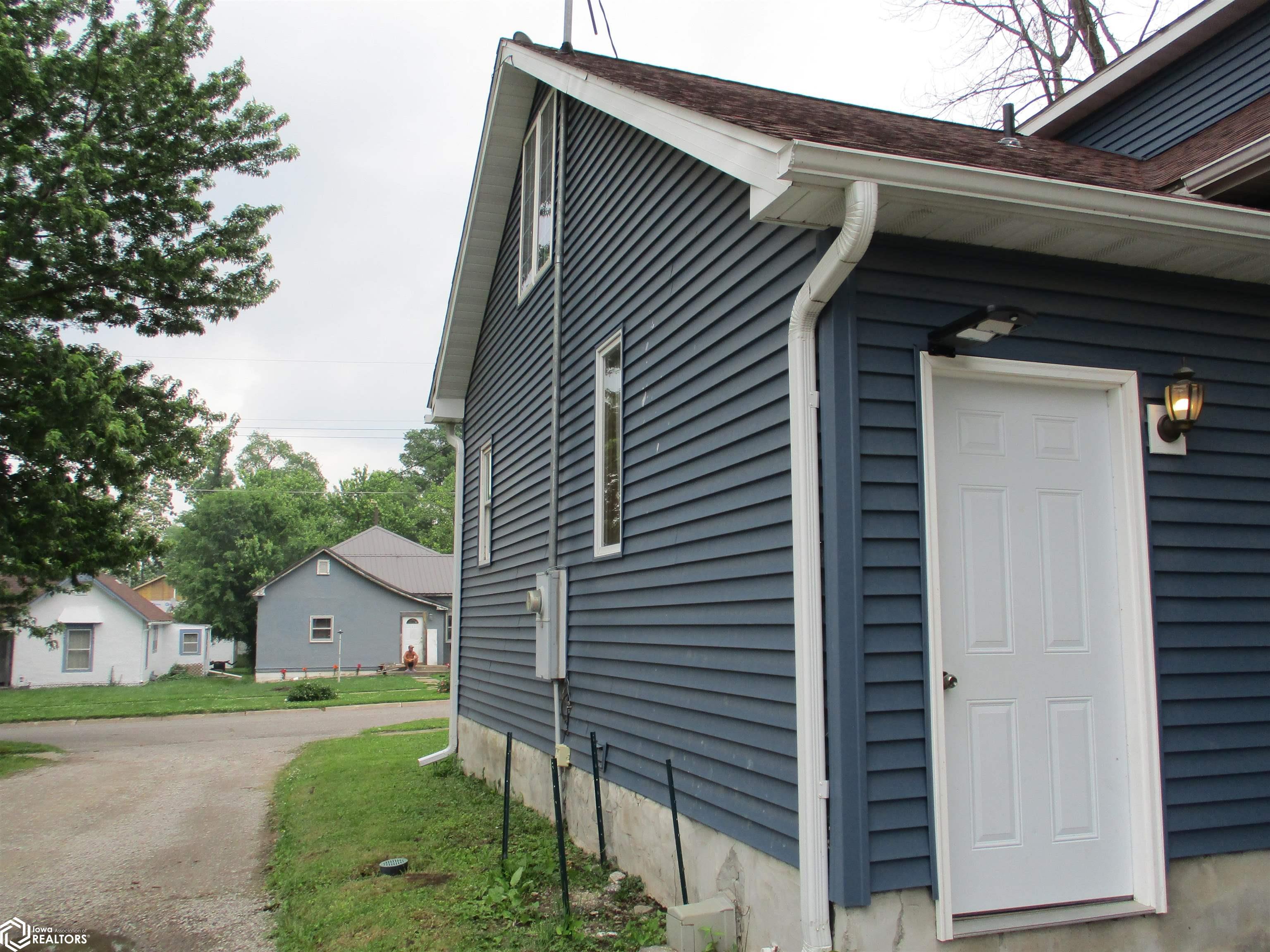 910 S 15th, Centerville, Iowa image 21