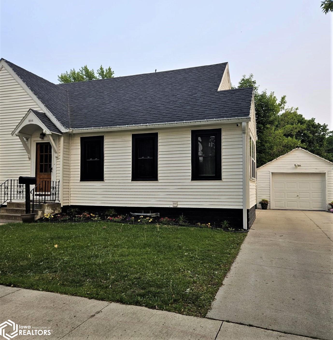 506 E Lucas Street, Algona, Iowa image 2