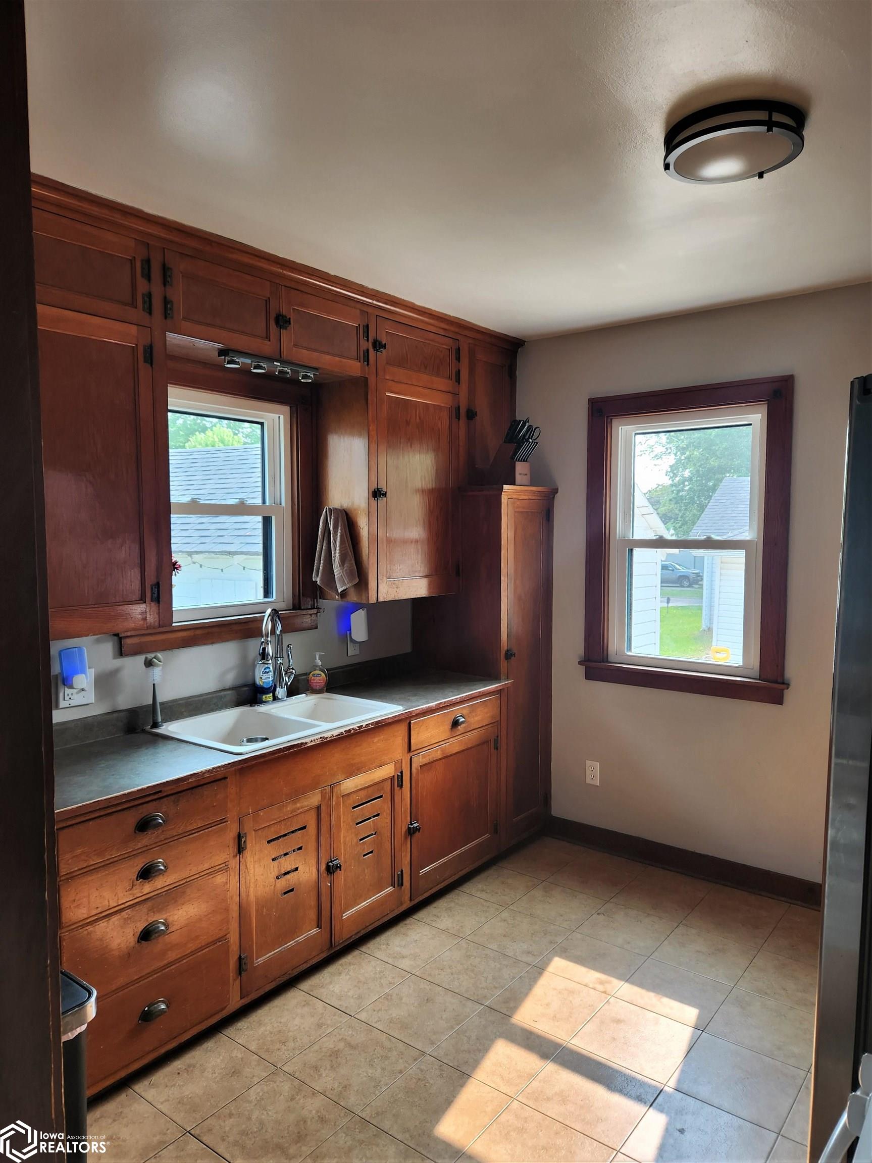 506 E Lucas Street, Algona, Iowa image 6