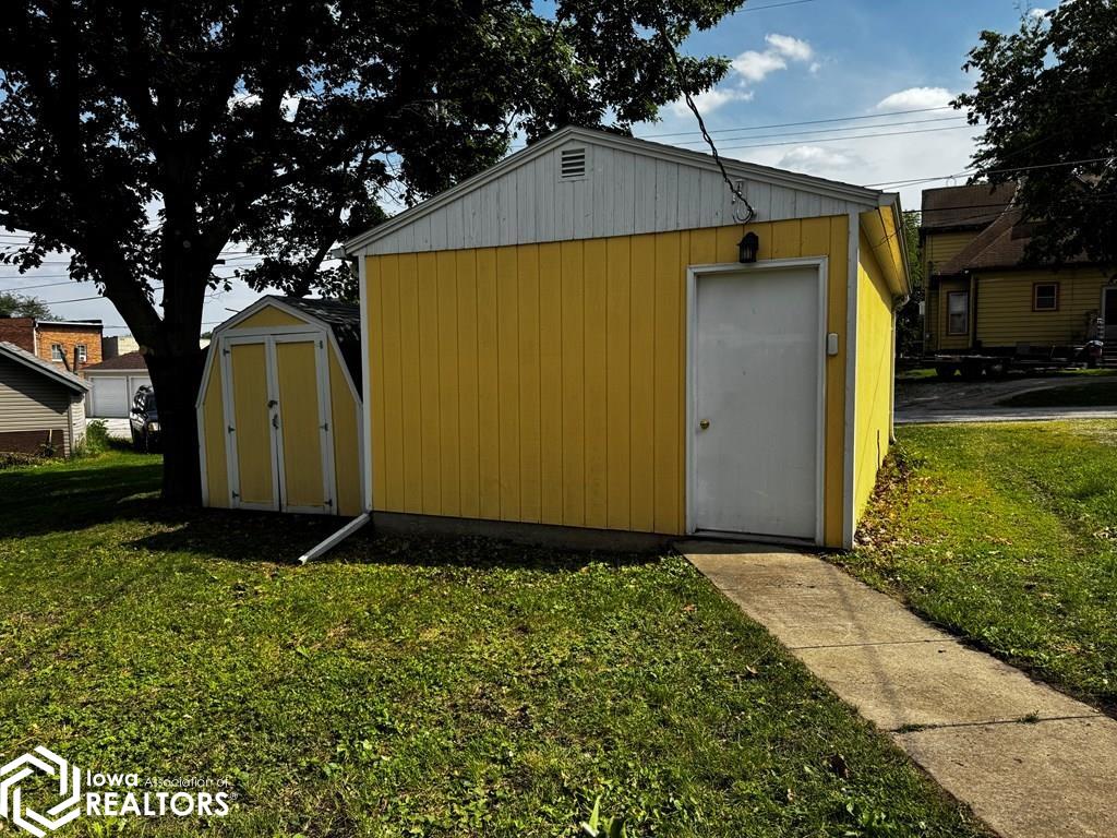 724 1st Street, Webster City, Iowa image 9