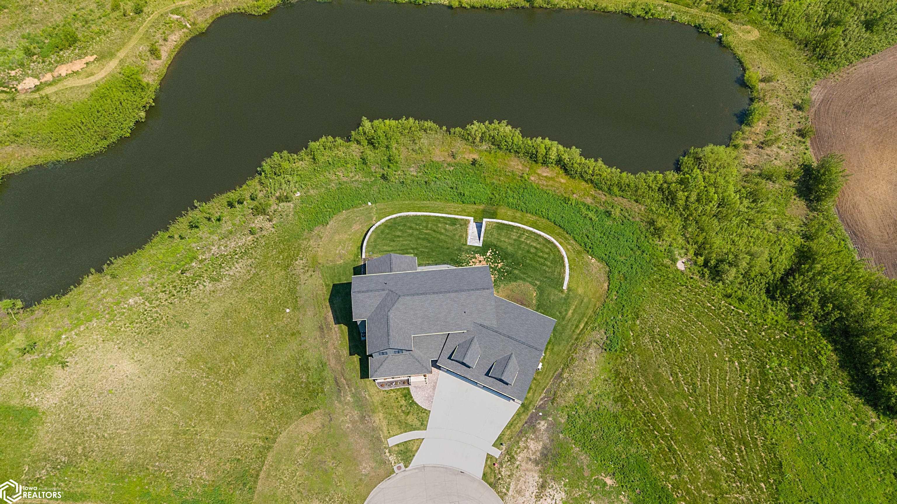 100 Coventry Ct, Clear Lake, Iowa image 6