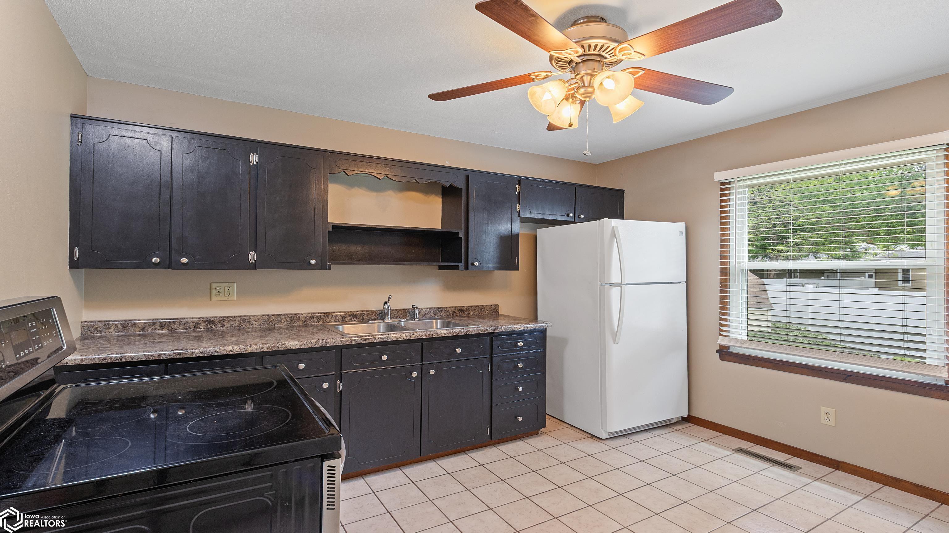 1615 W 7th Ave N, Clear Lake, Iowa image 4