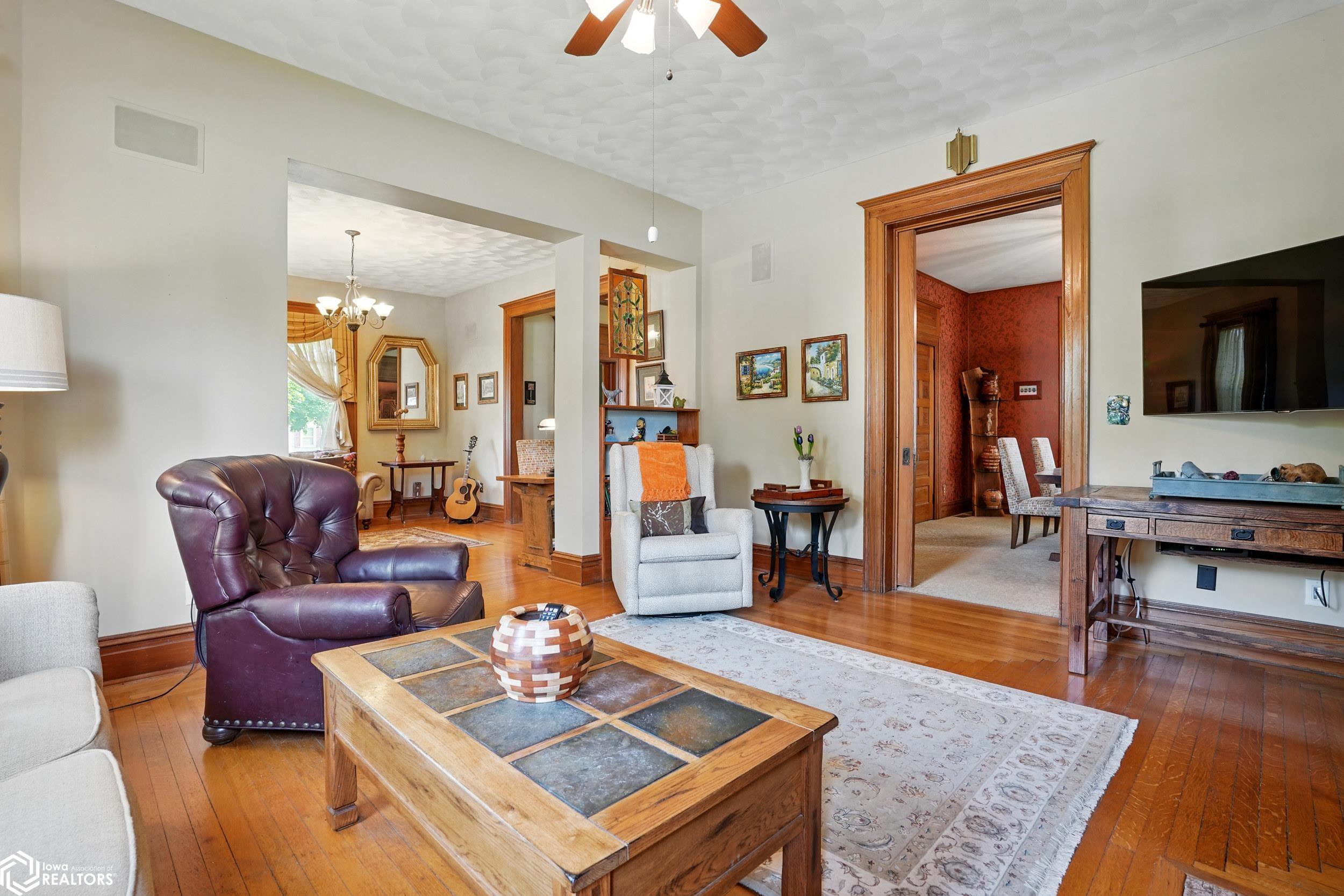 700 E Monroe, Mount Pleasant, Iowa image 9