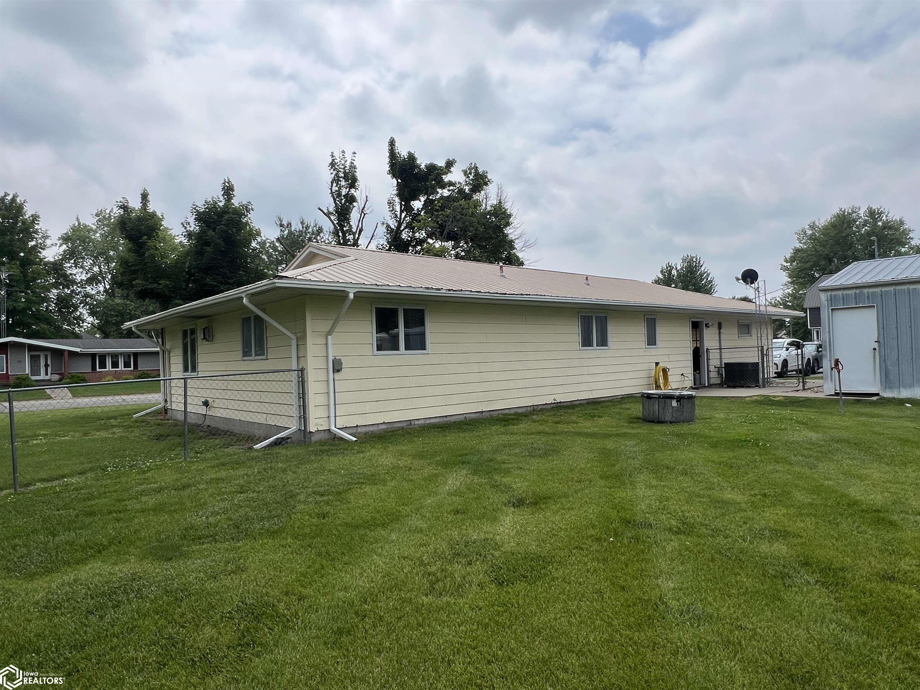 204 W 4th Street, Packwood, Iowa image 32