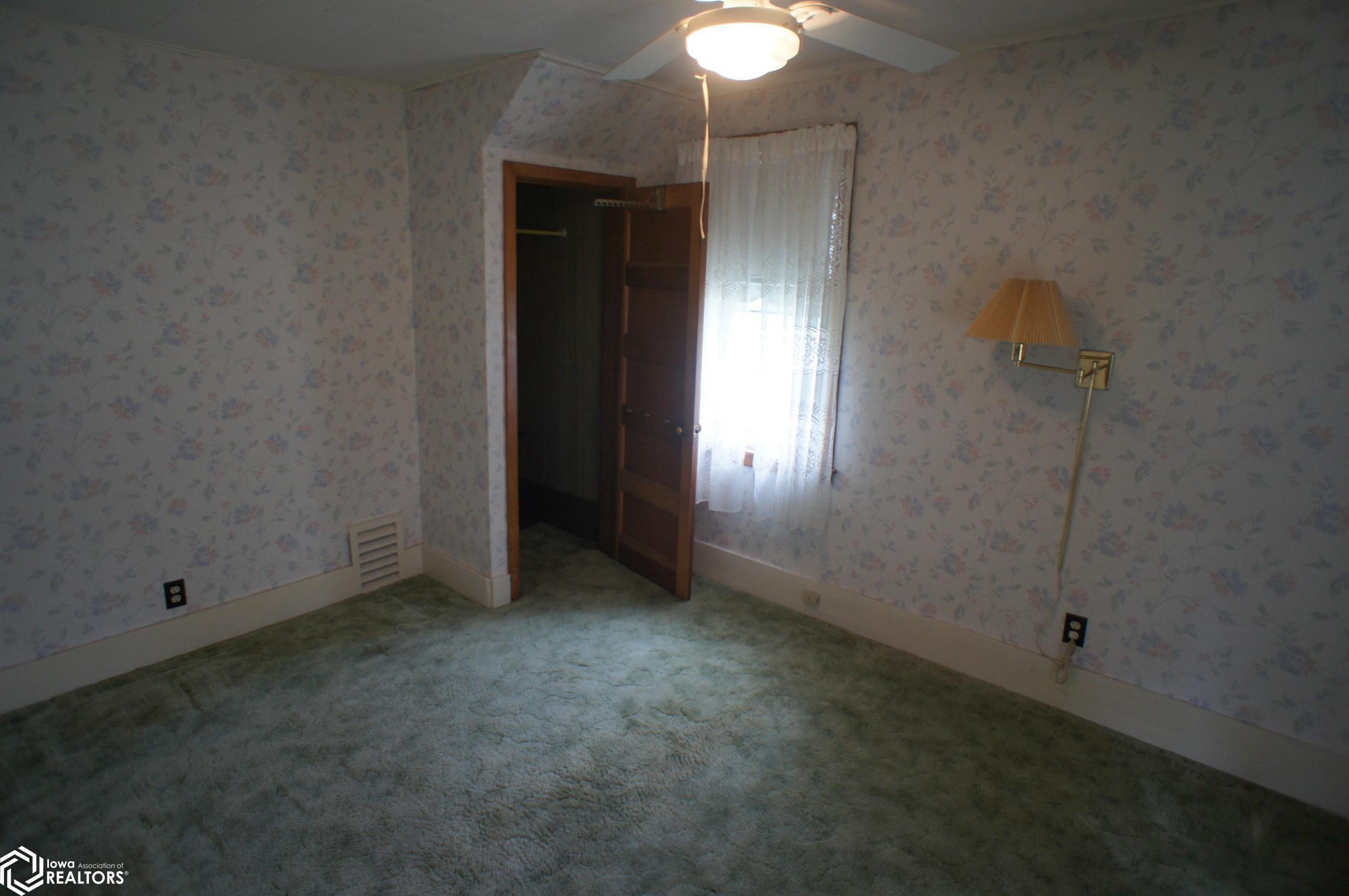 301 Walnut Street, Webster City, Iowa image 21