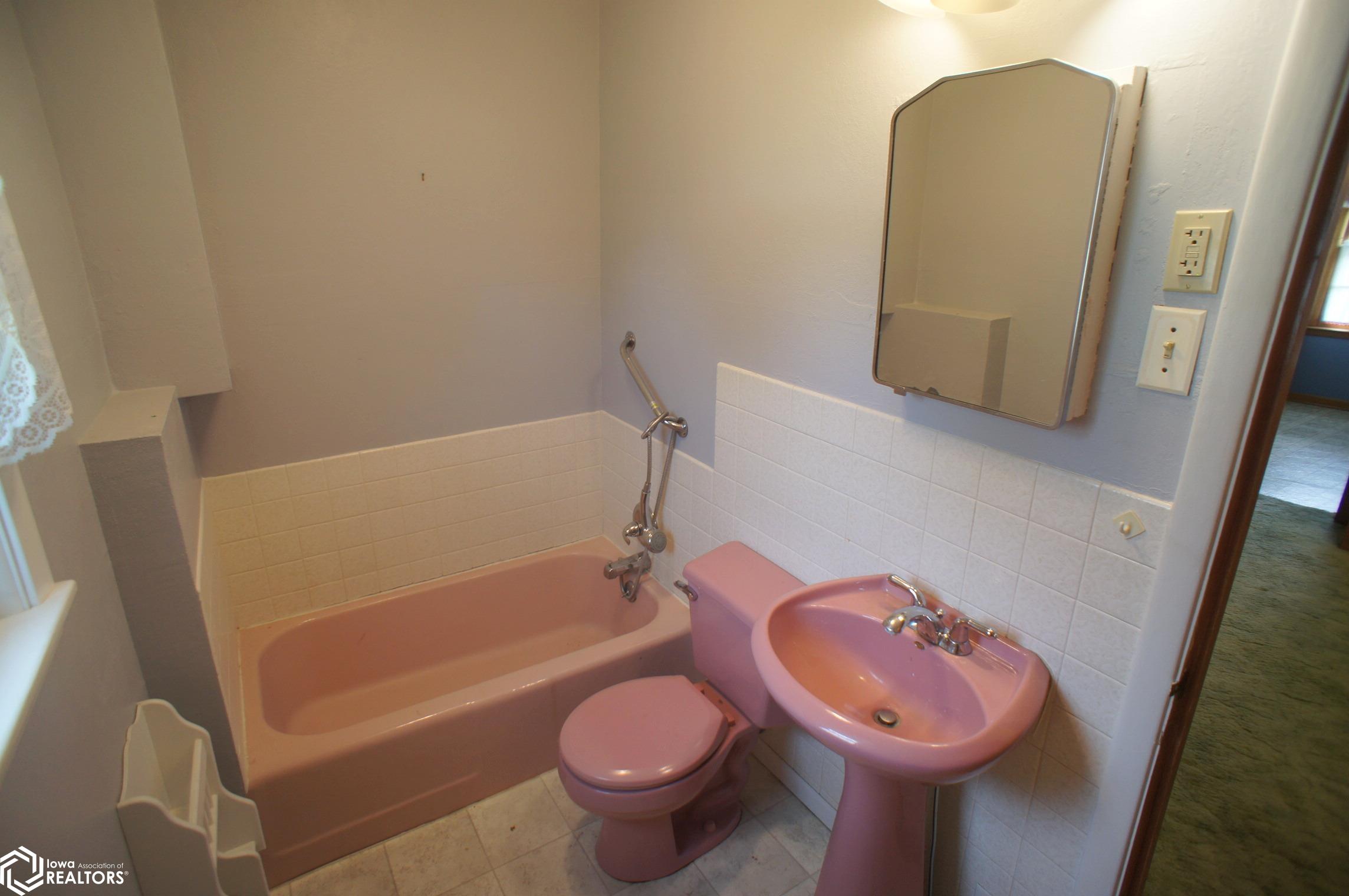 301 Walnut Street, Webster City, Iowa image 23