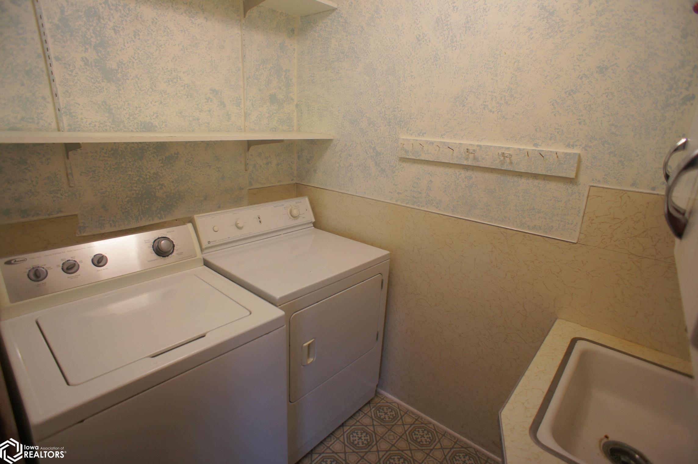 301 Walnut Street, Webster City, Iowa image 25