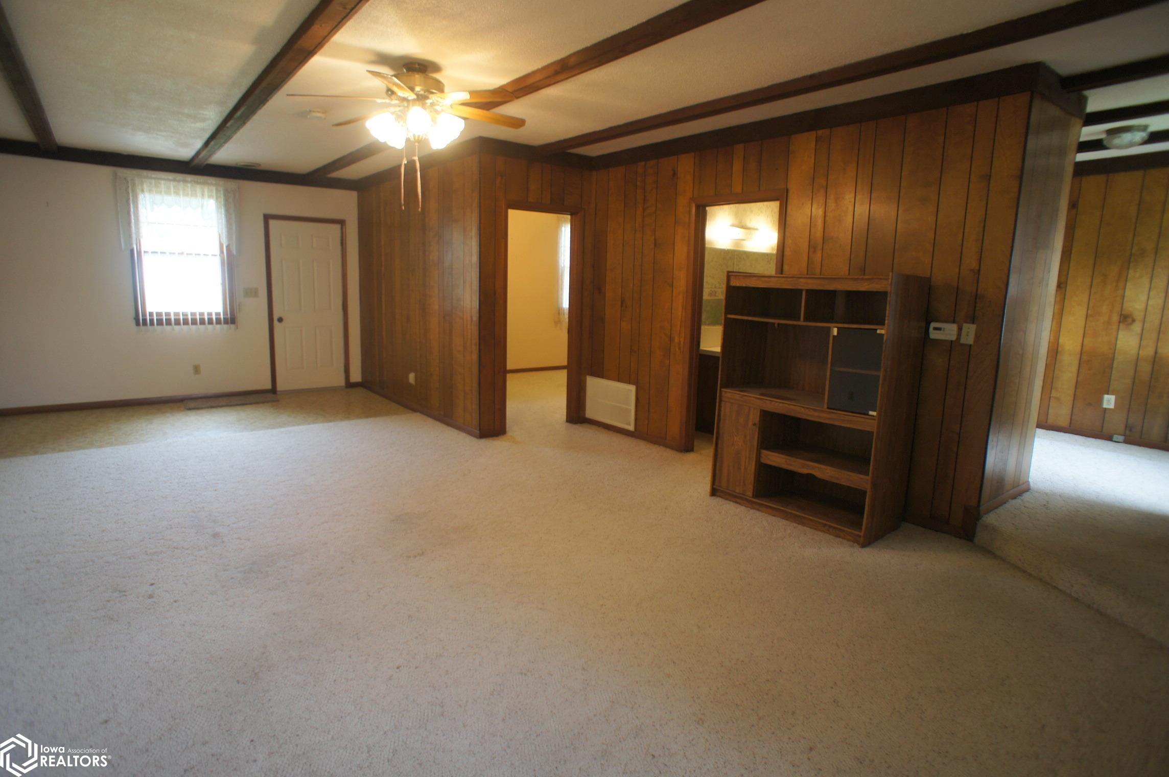 301 Walnut Street, Webster City, Iowa image 4