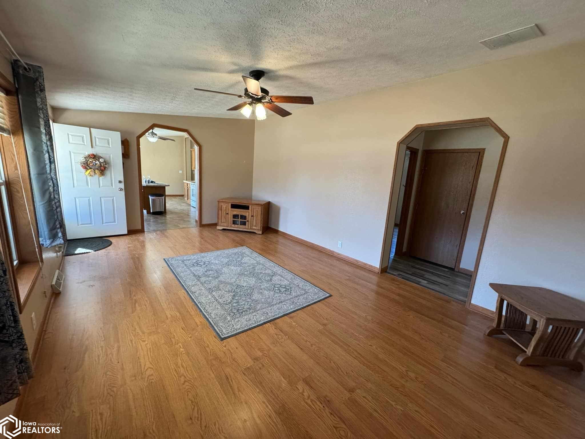 10166 Wildflower Drive, Unionville, Missouri image 12