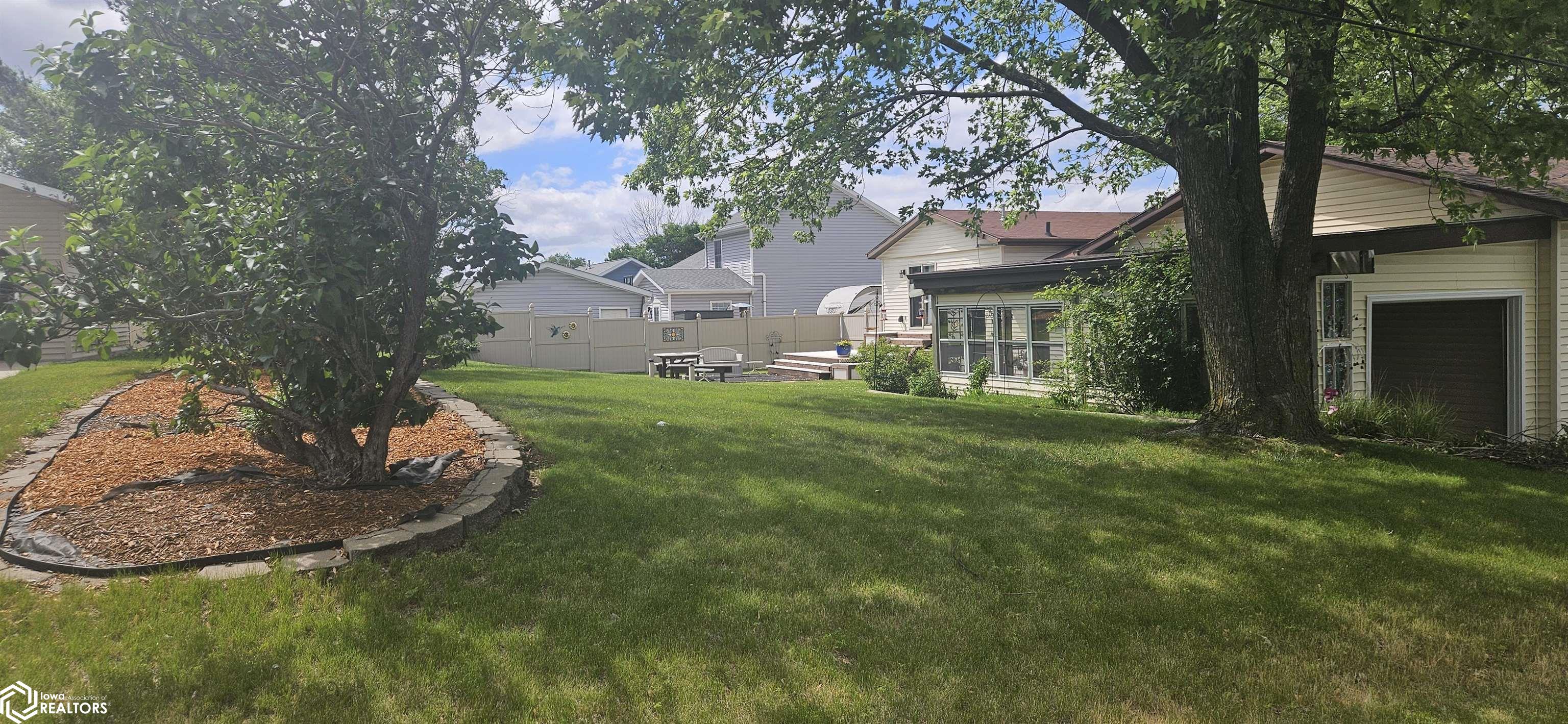 1402 8th Avenue, Oskaloosa, Iowa image 7