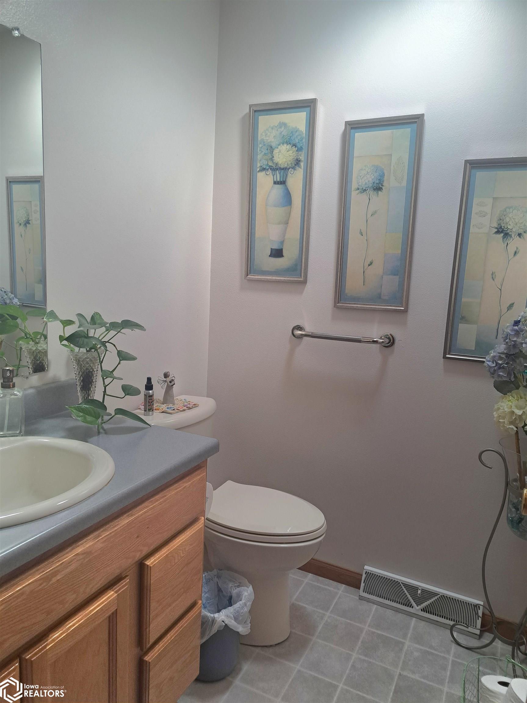 18028 Hwy. J5t, Mystic, Iowa image 26