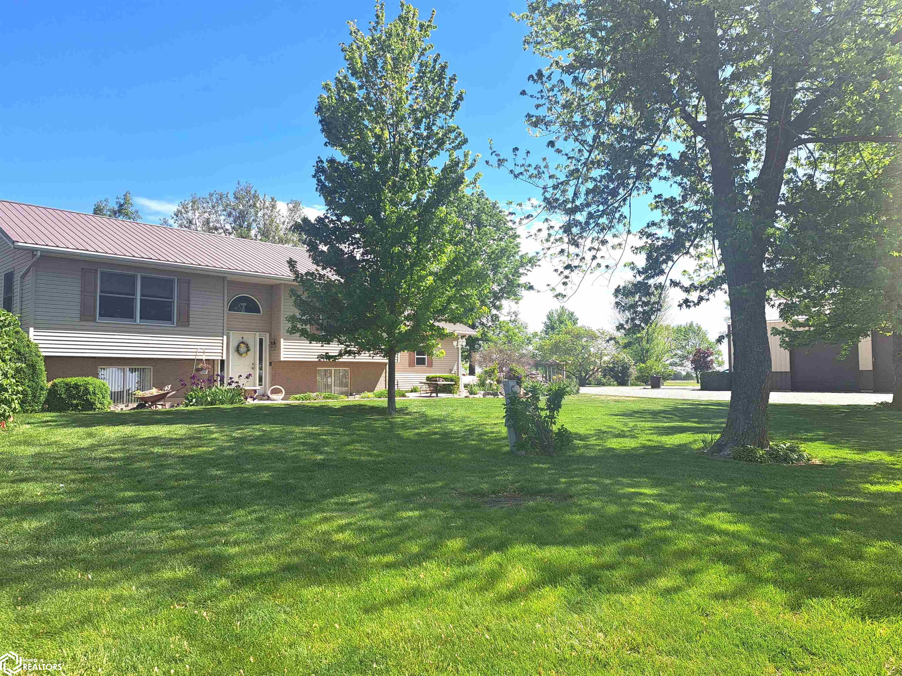 18028 Hwy. J5t, Mystic, Iowa image 5