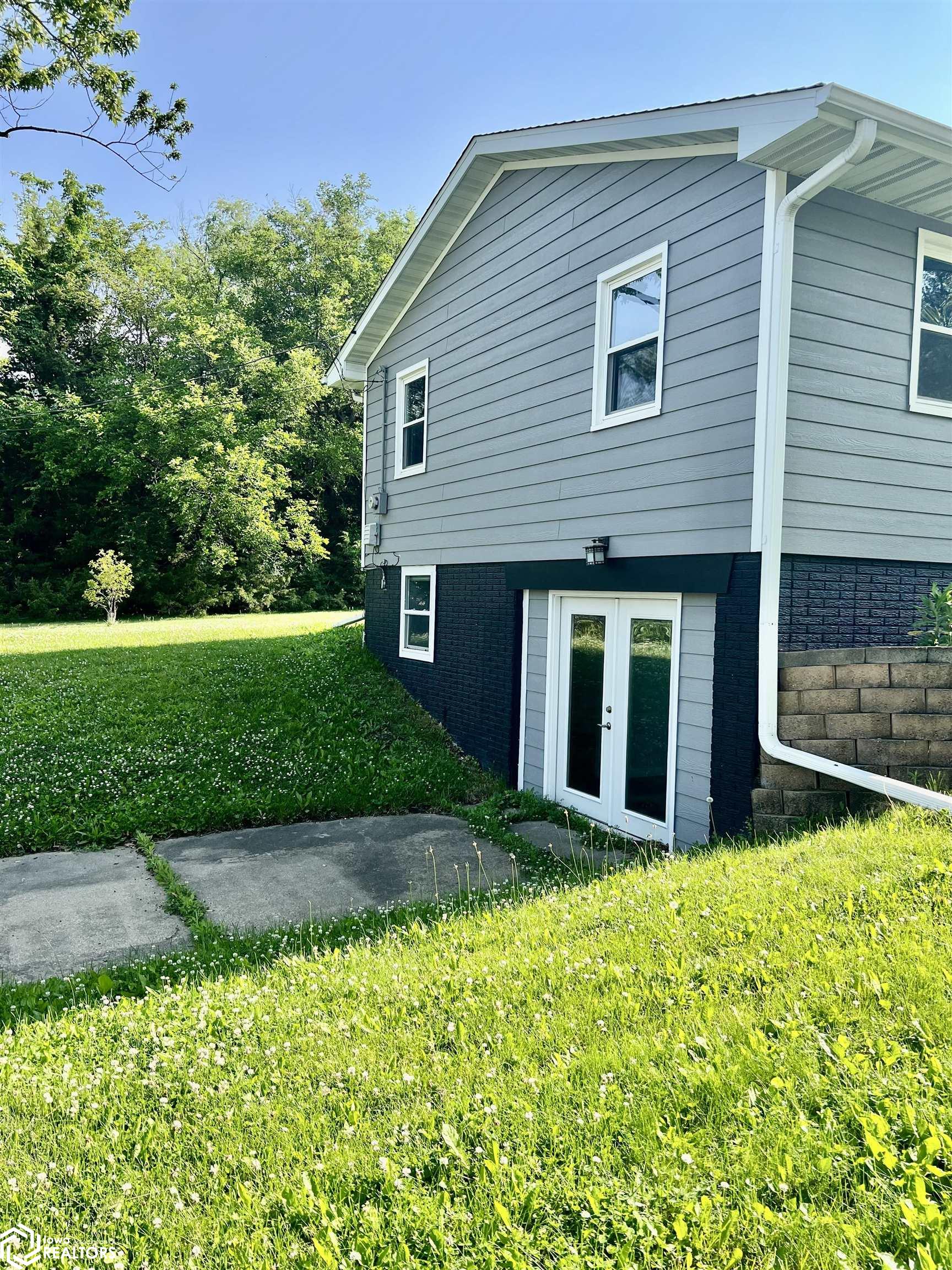 121 H Ave W, Albia, Iowa image 4
