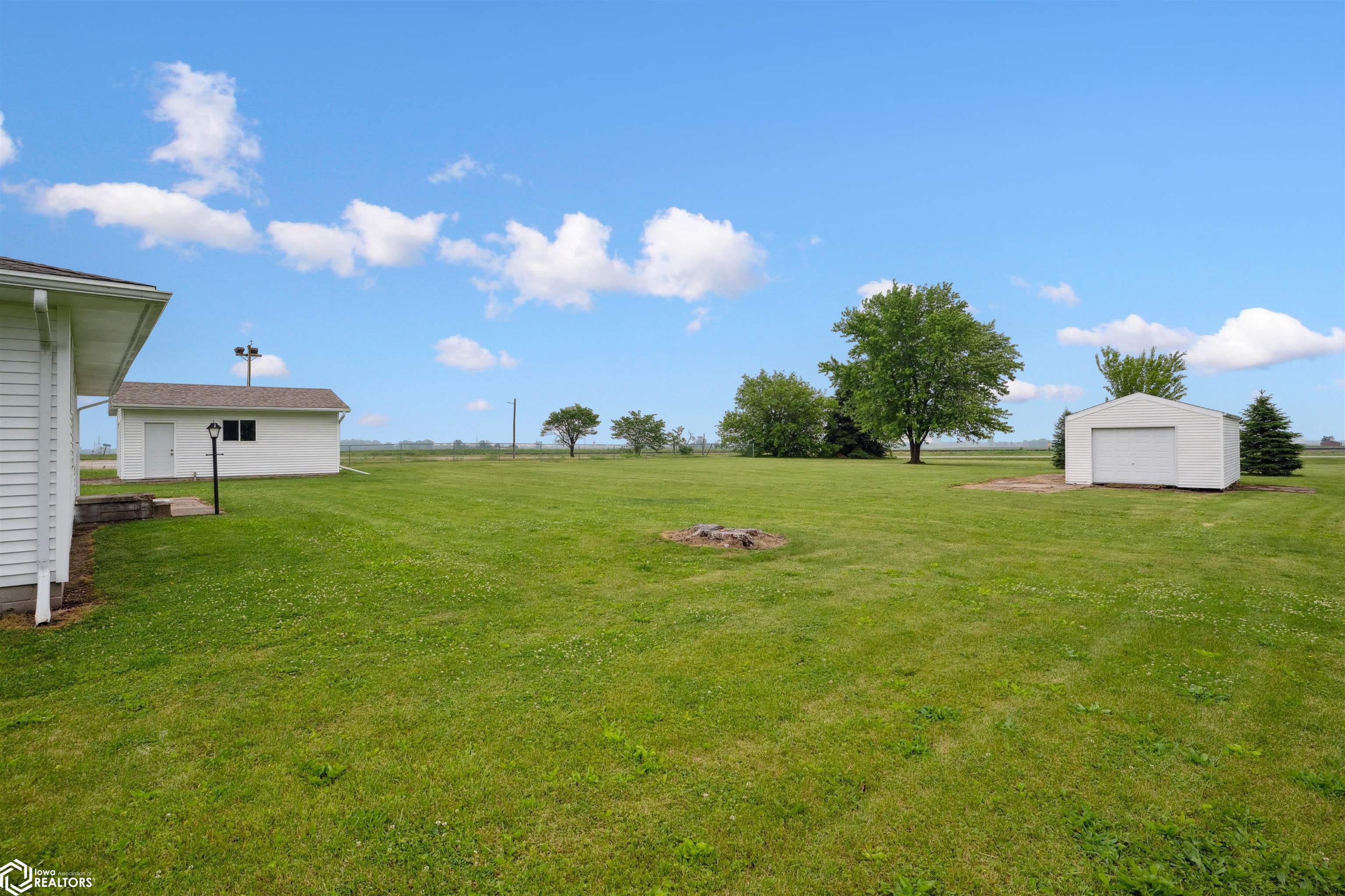 110 Kennedy St., New London, Iowa image 3