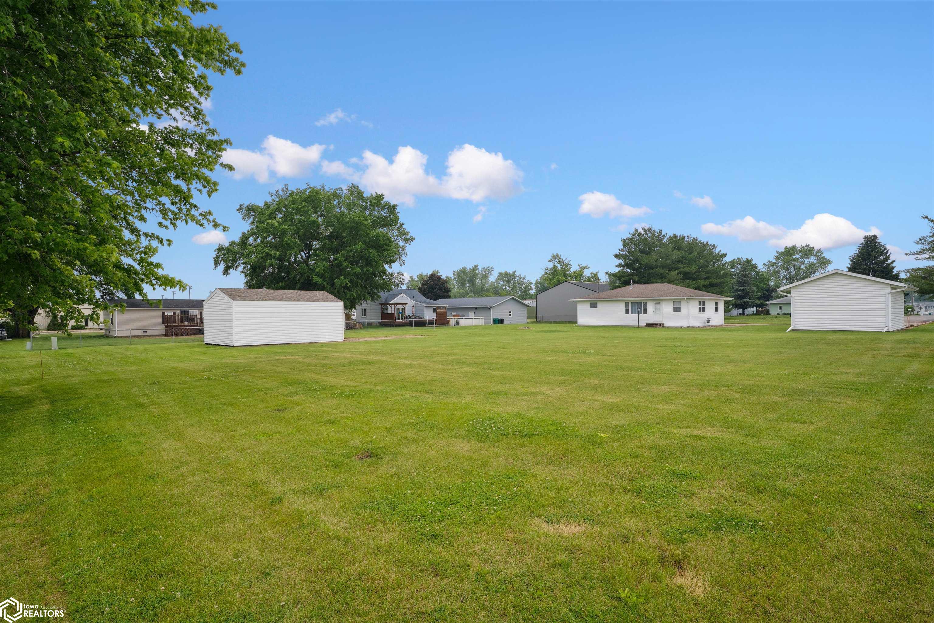110 Kennedy St., New London, Iowa image 21
