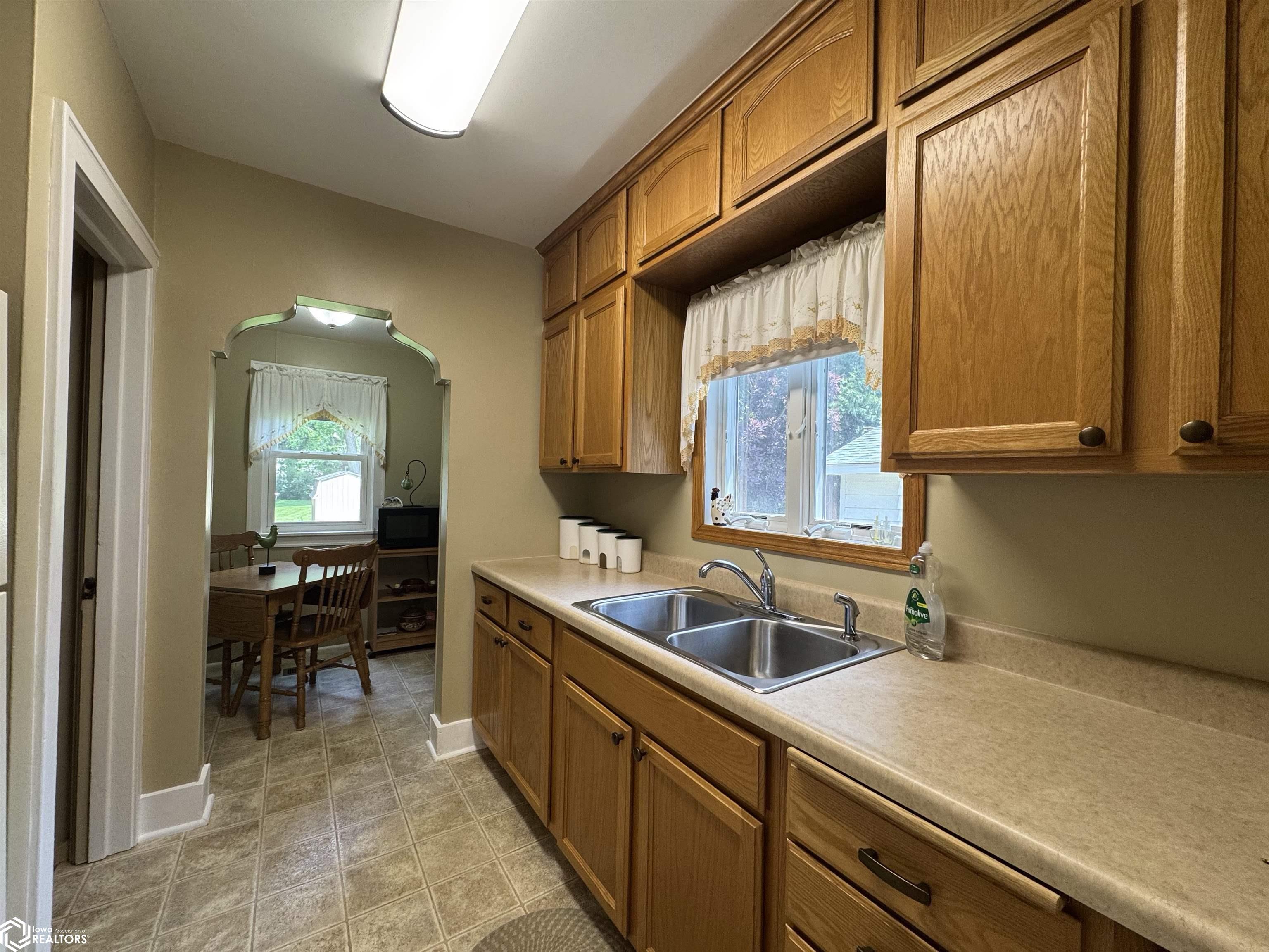216 N 12th Street, Clear Lake, Iowa image 8