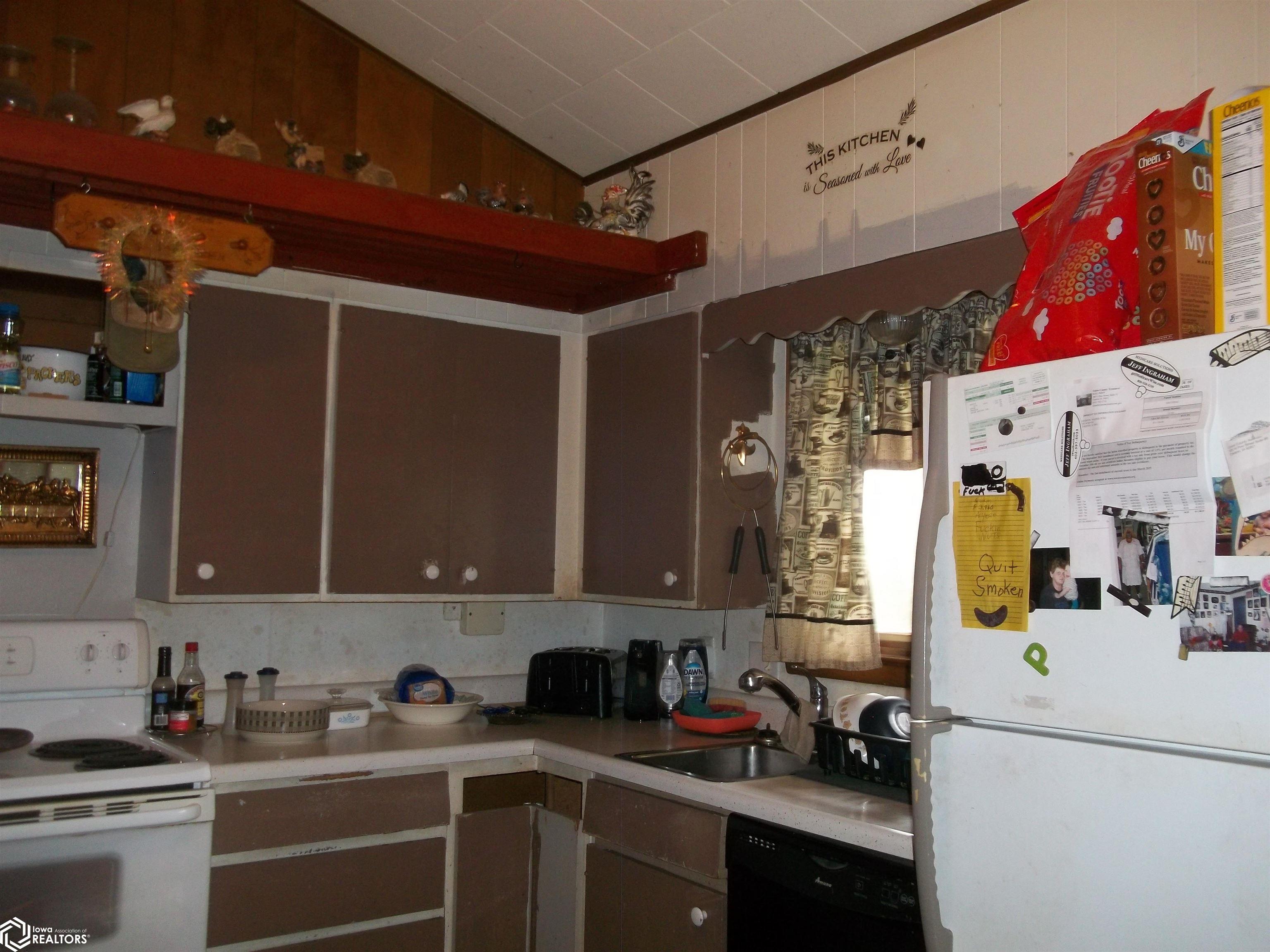 701 W Devoe Street, Creston, Iowa image 2