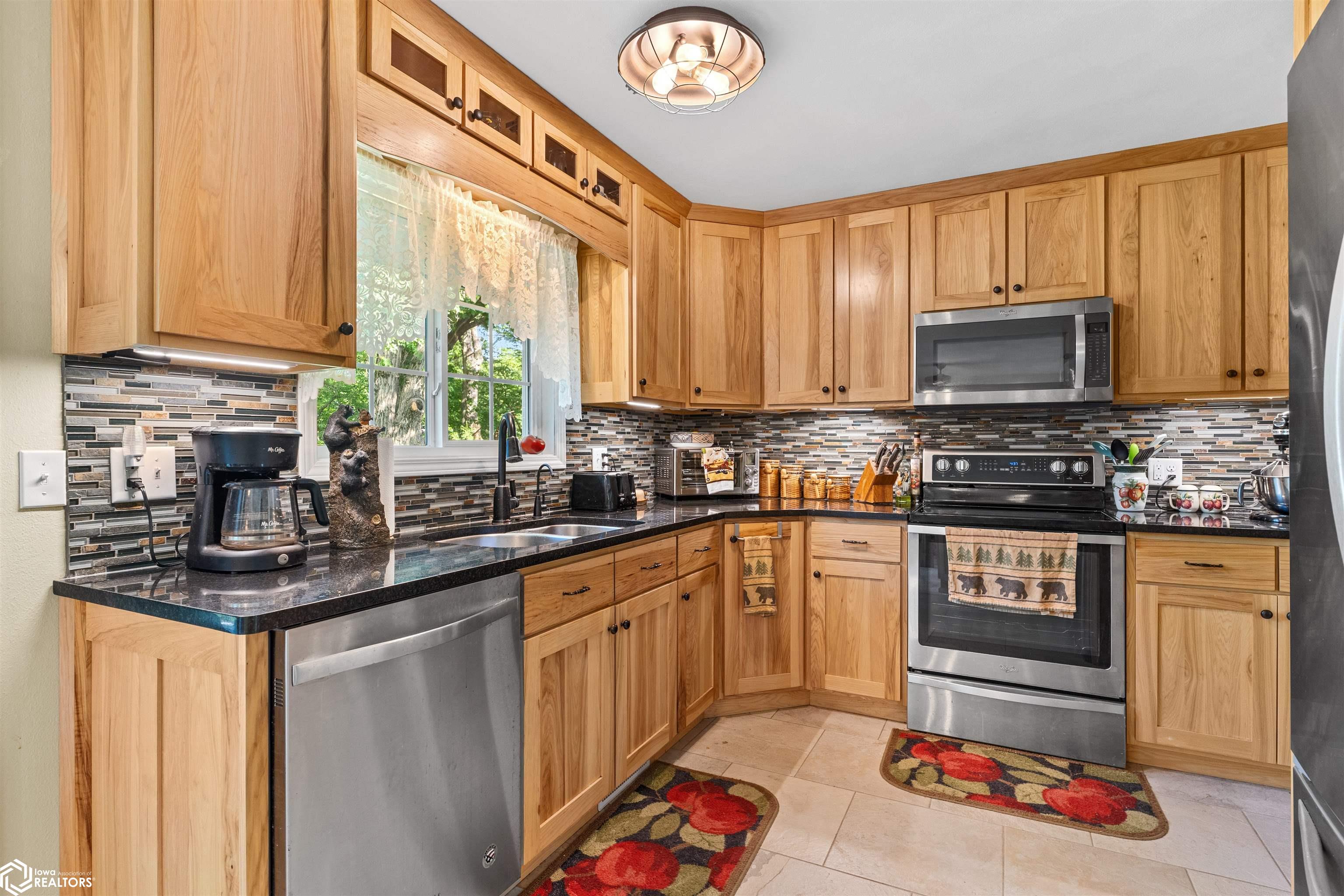 12134 Sylvan Heights Road, Burlington, Iowa image 11