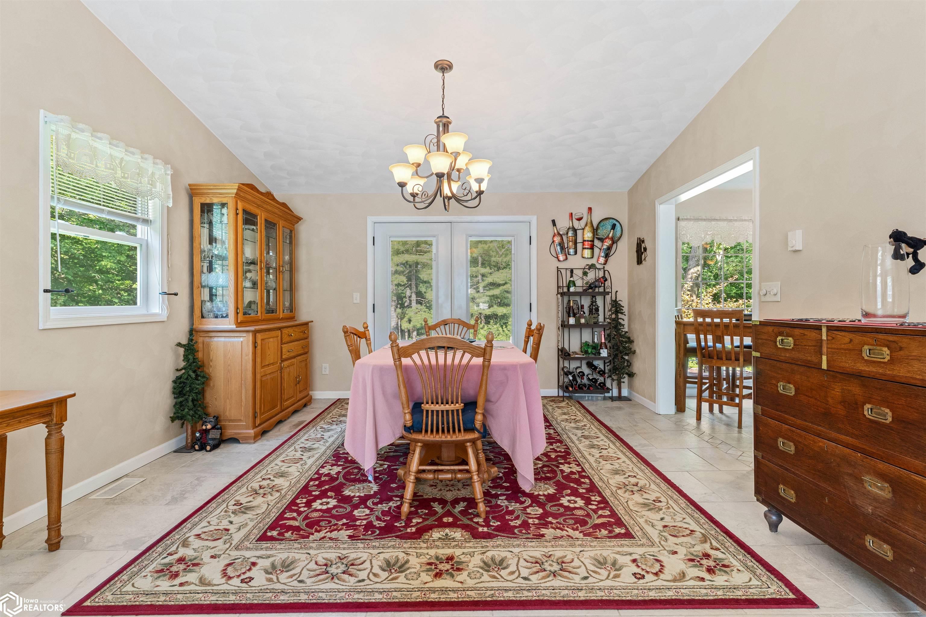 12134 Sylvan Heights Road, Burlington, Iowa image 13